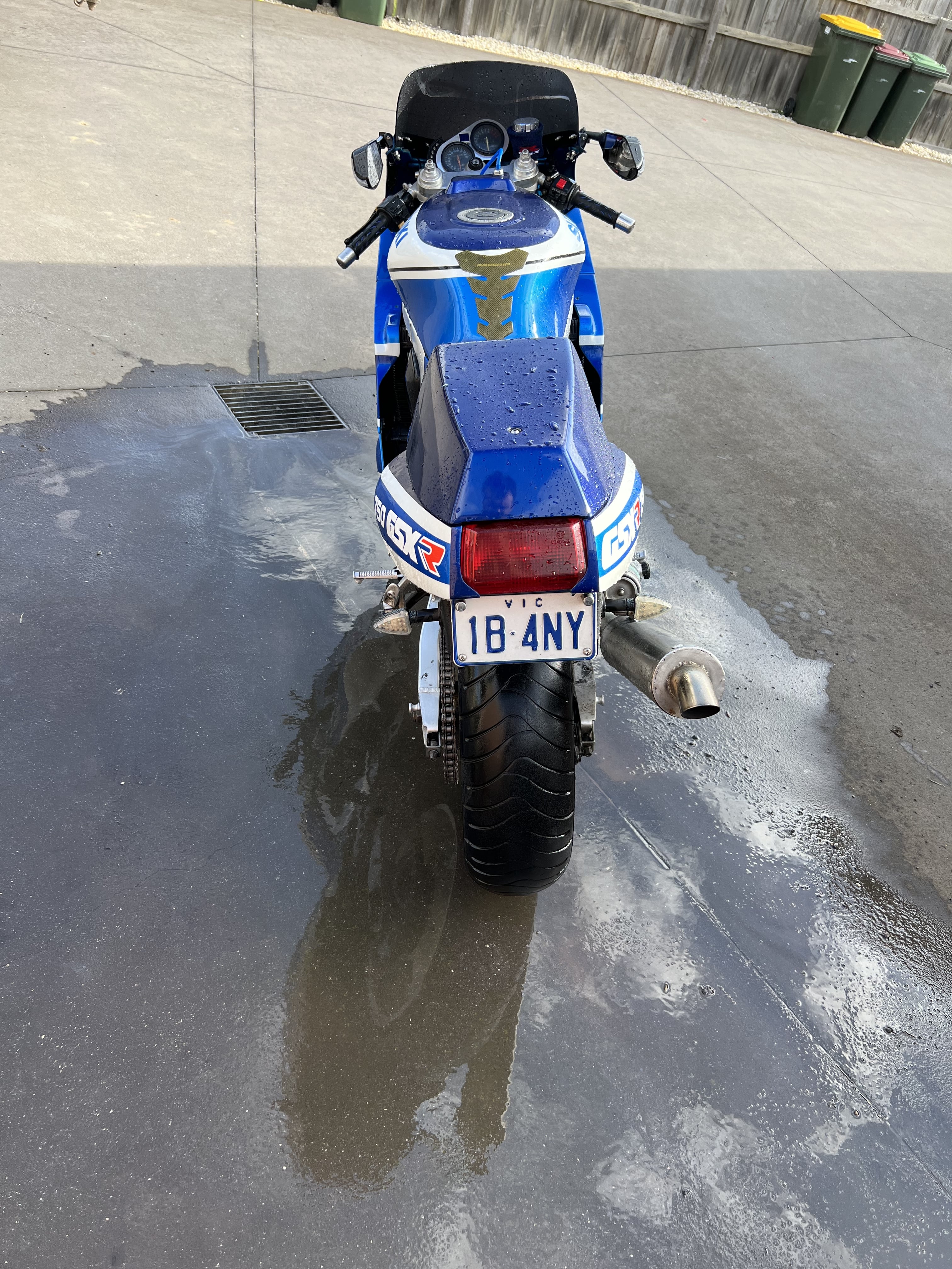 1990 SUZUKI GSX-R750 L SLINGSHOT SUPER SPORTS