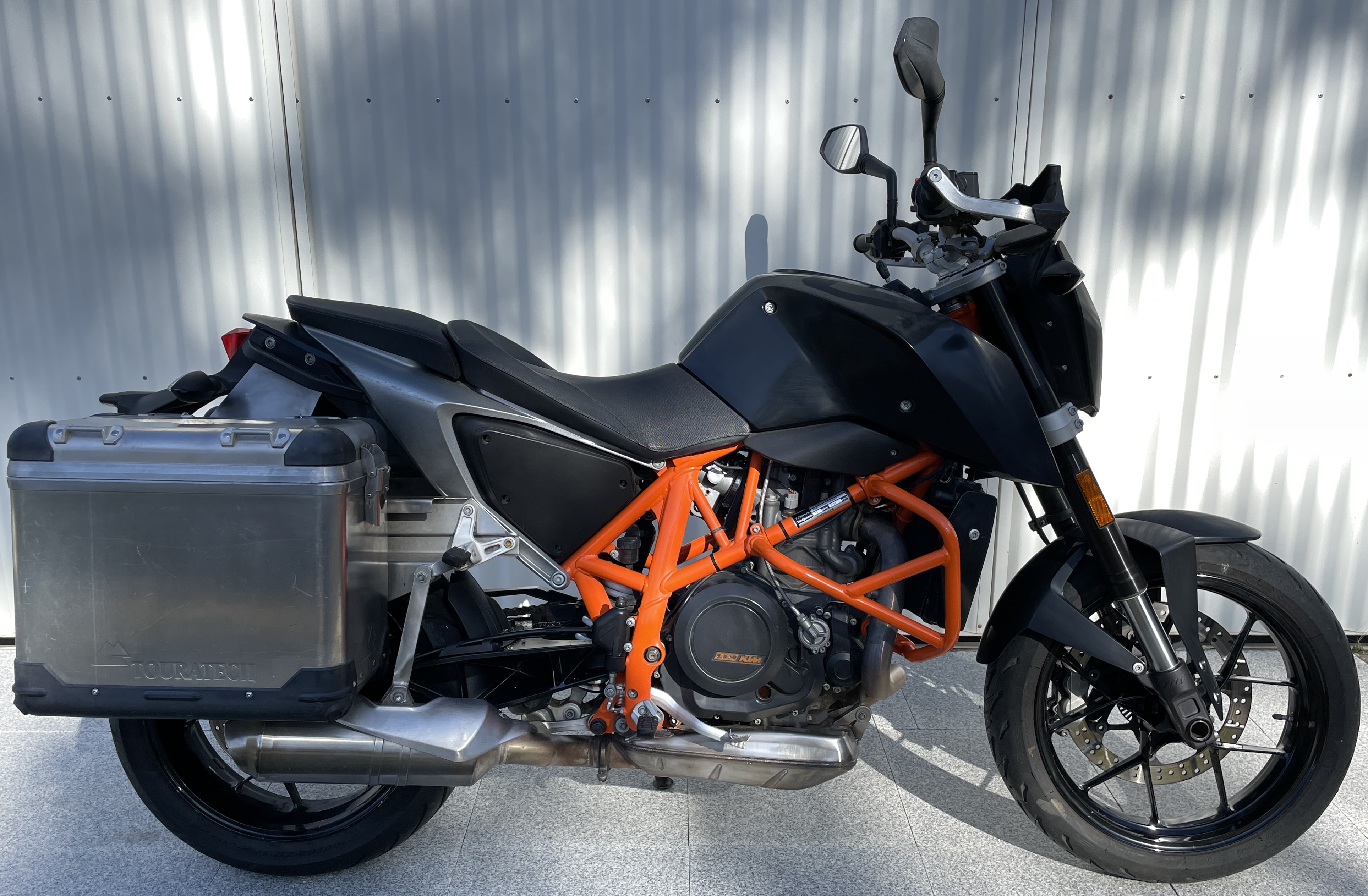 2013 KTM 690 DUKE R ROAD