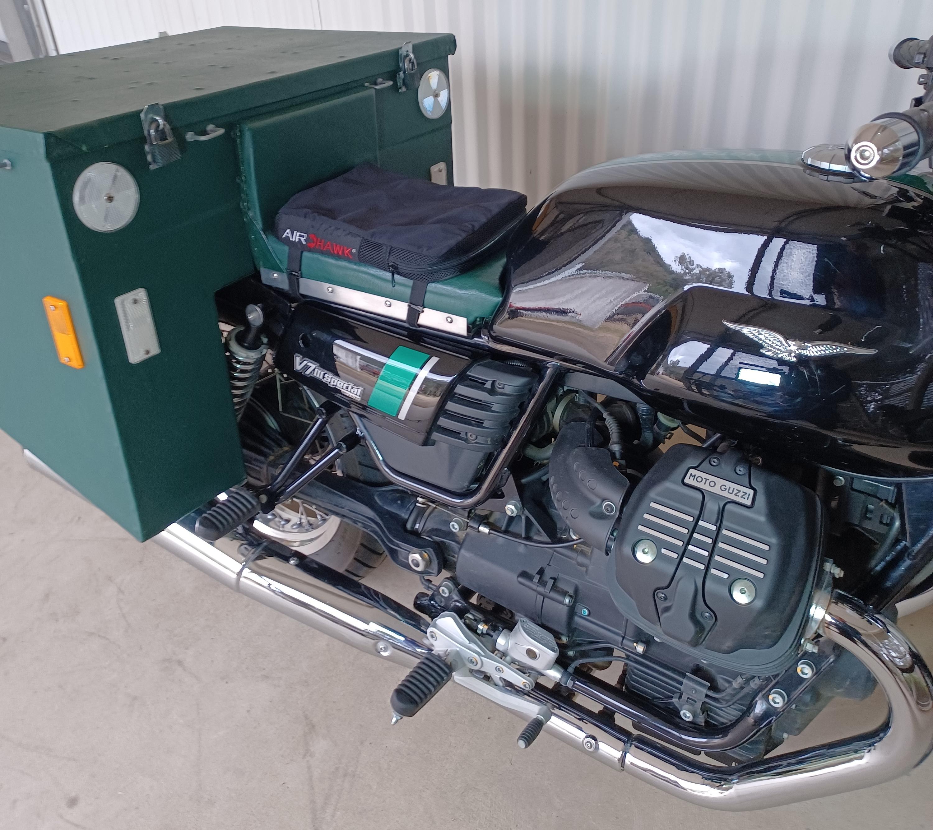 2017 MOTO GUZZI V7 III ANNIVERSARIO ROAD