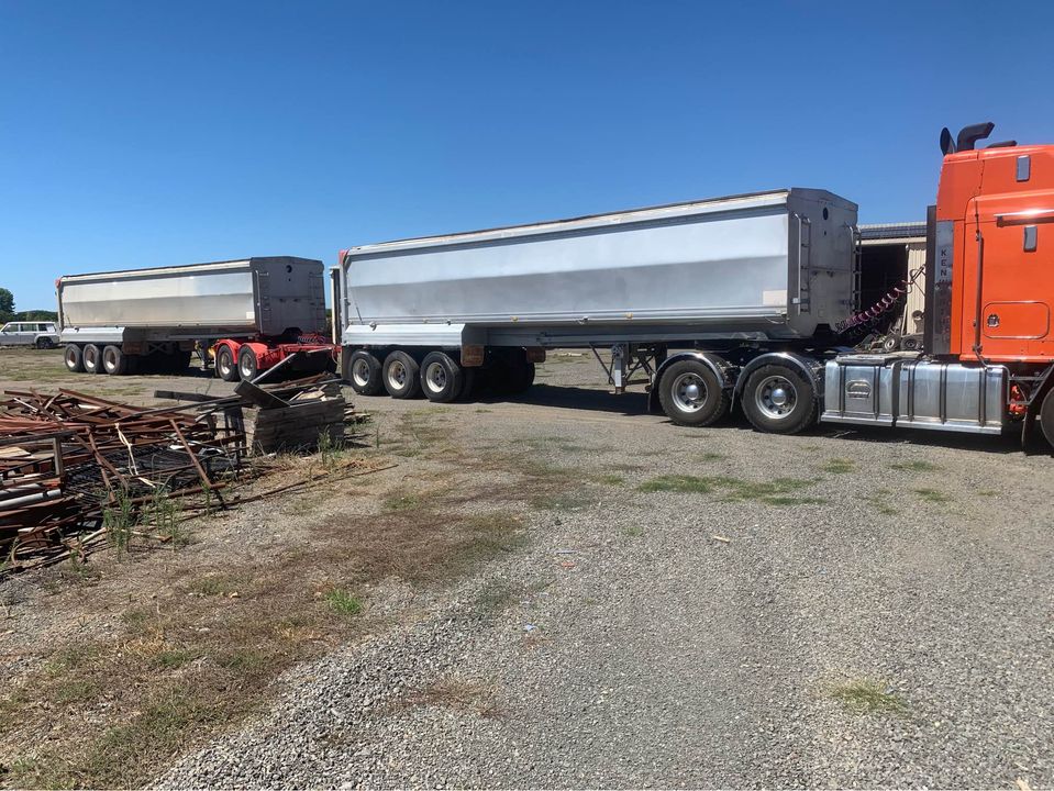 2006 KENWORTH K104 ROAD TRAIN