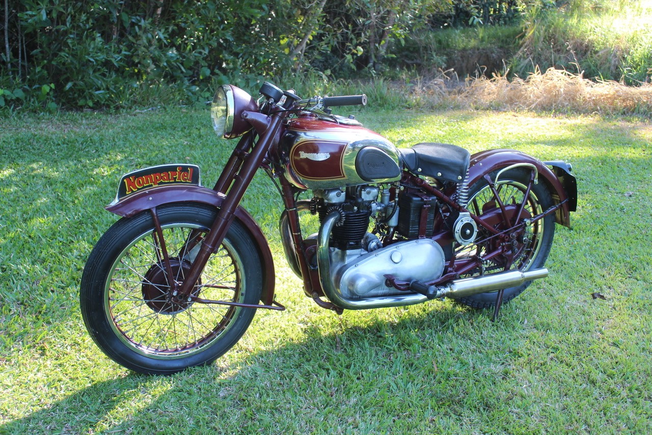 1946 TRIUMPH SPEED TWIN ROAD