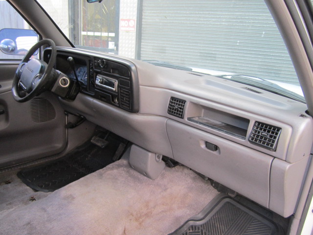 1996 DODGE RAM 1500 SINGLE CAB SPORT BED 