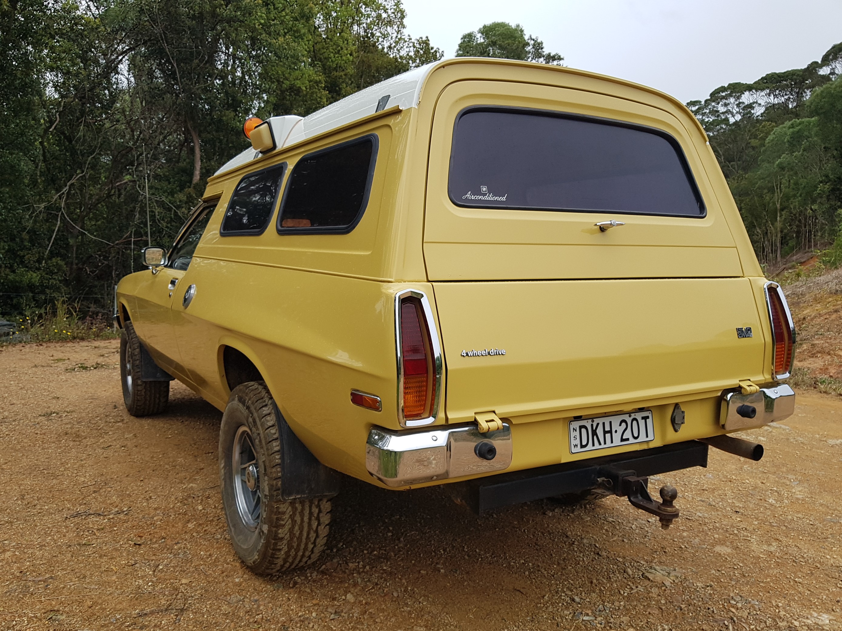 1979 HOLDEN OVERLANDER HZ PANELVAN AMBULANCE