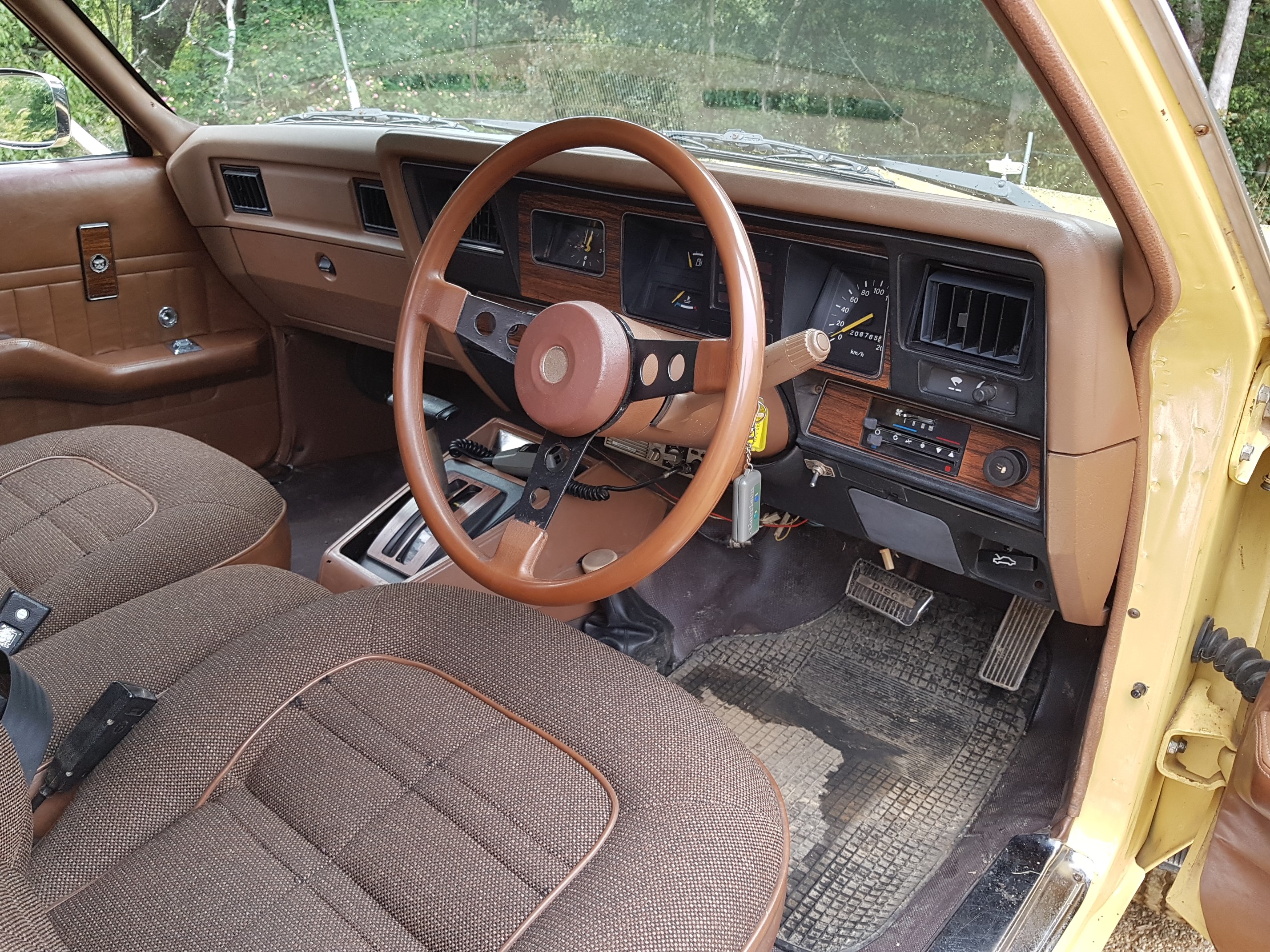 1979 HOLDEN OVERLANDER HZ PANELVAN AMBULANCE