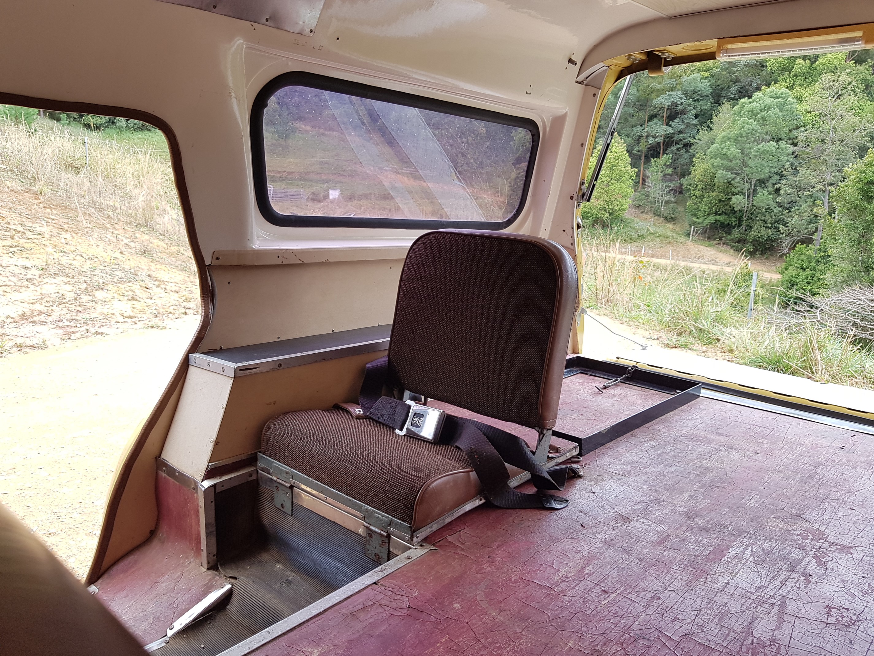 1979 HOLDEN OVERLANDER HZ PANELVAN AMBULANCE
