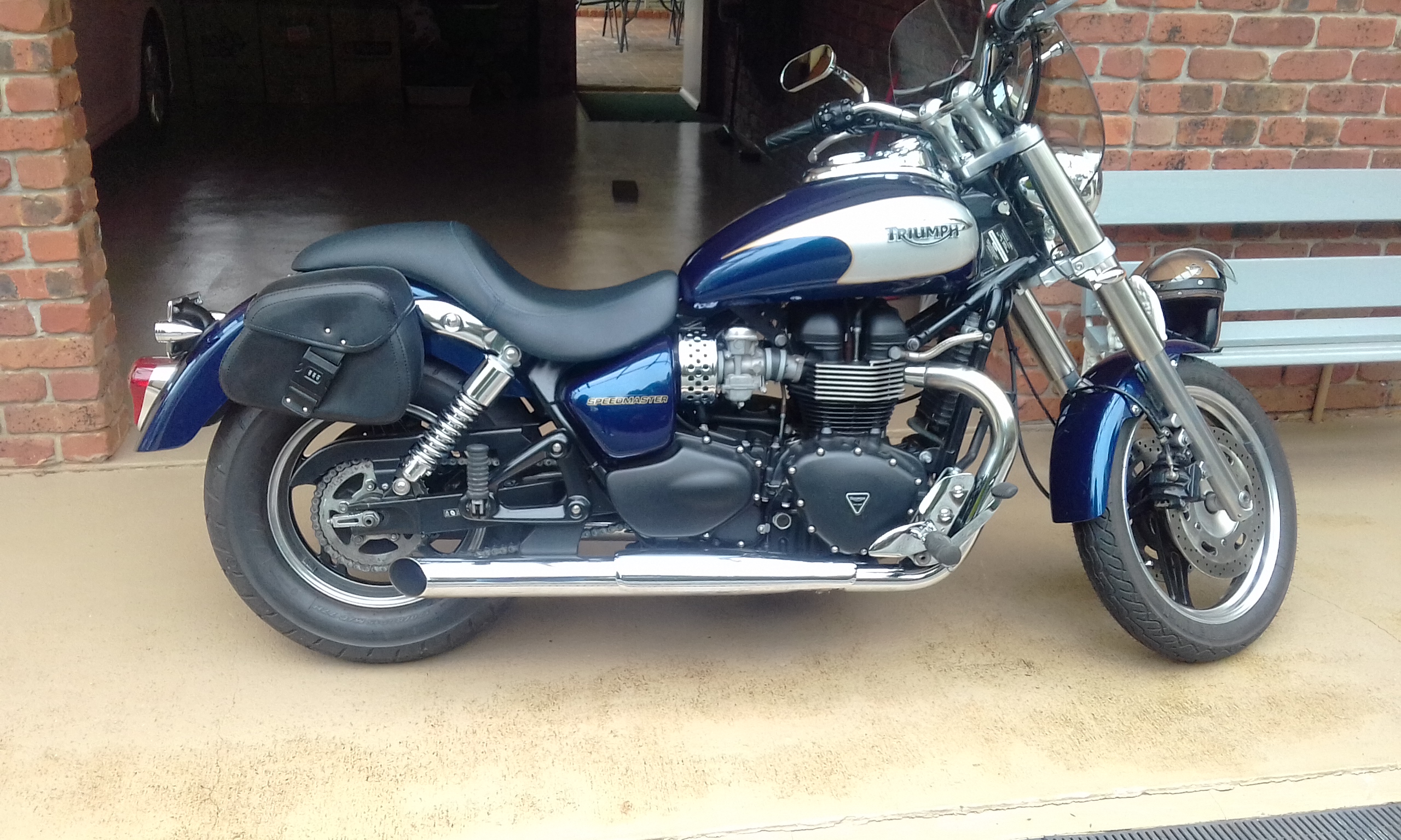 2009 TRIUMPH SPEEDMASTER 900CC CRUISER