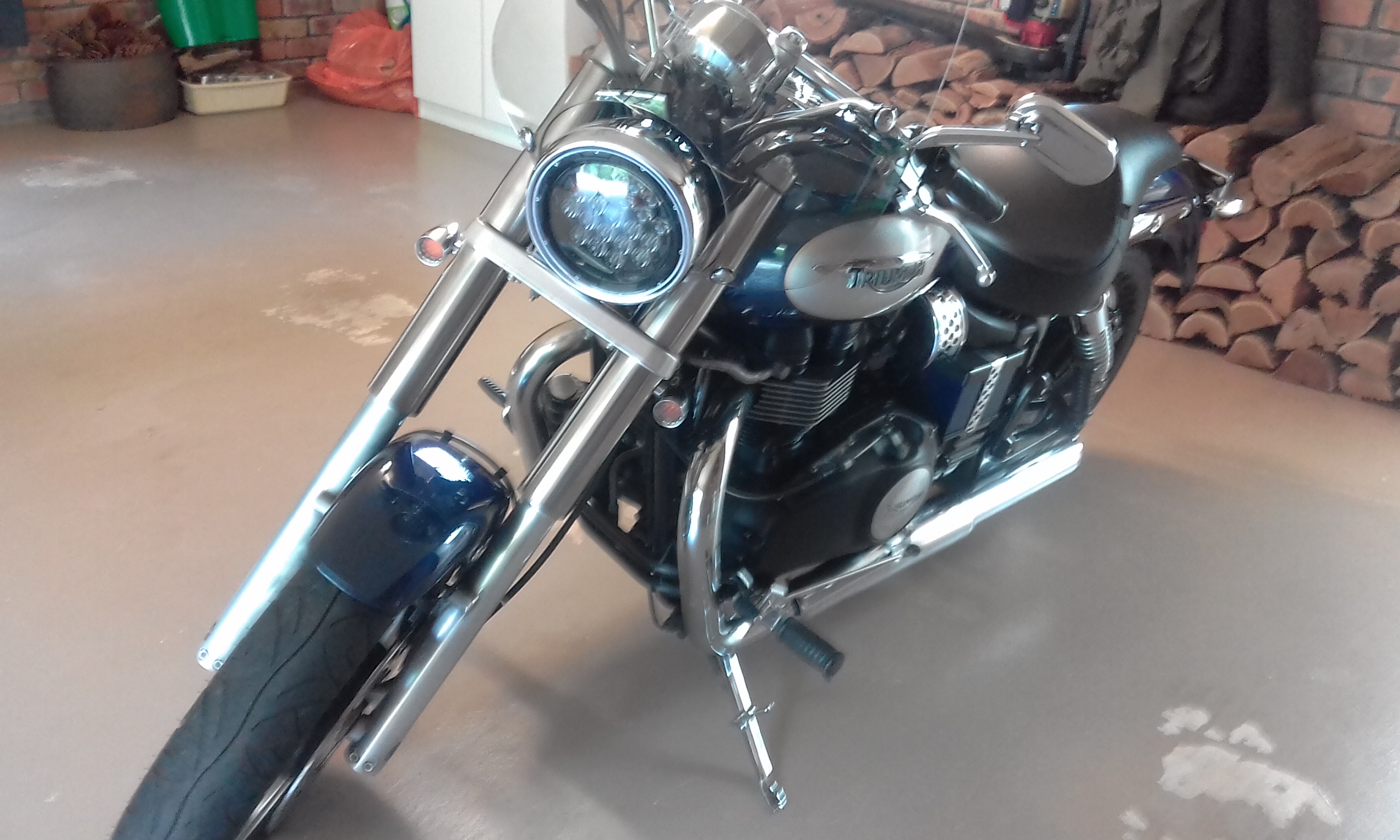 2009 TRIUMPH SPEEDMASTER 900CC CRUISER
