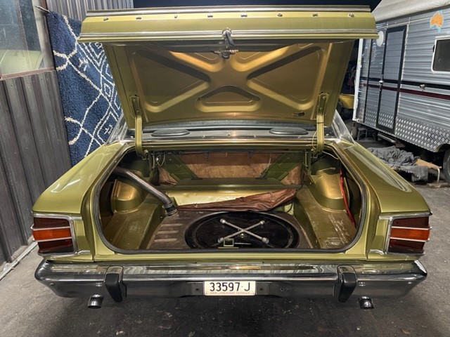 1970 FORD FAIRMONT XW SEDAN