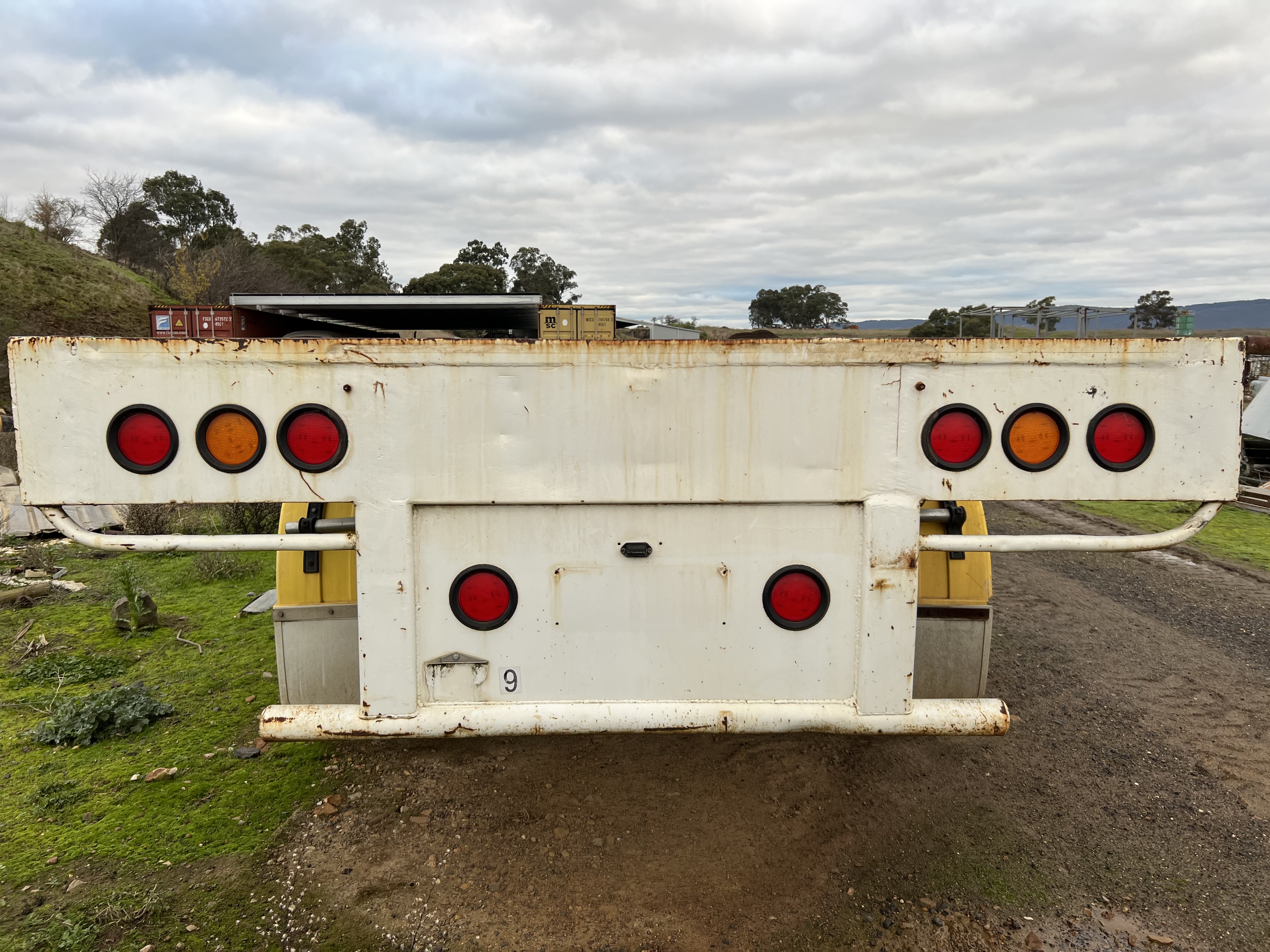 FRUEHAUF FLAT TOP TRAILER