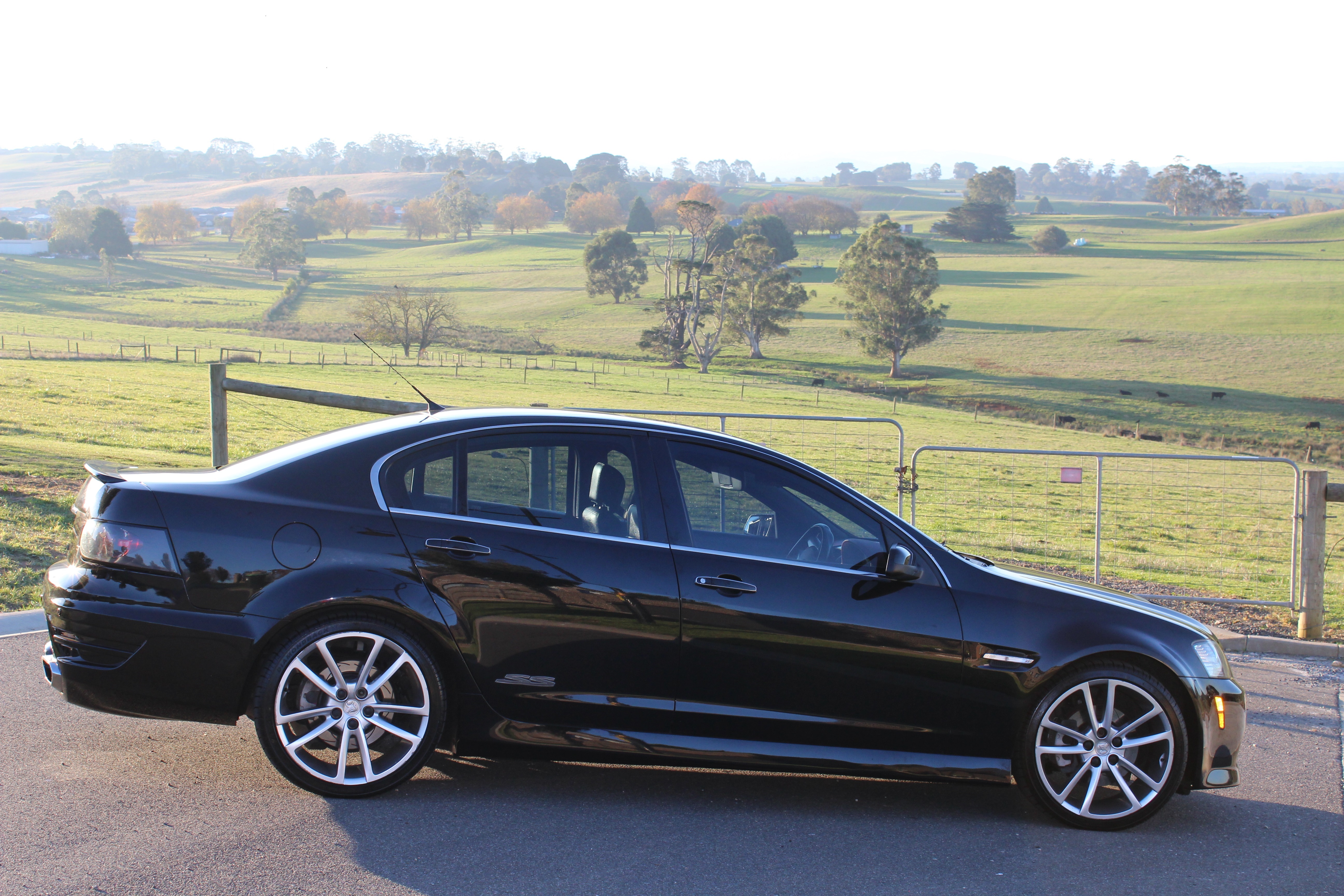 2010 HSV SSV SE G8 SEDAN