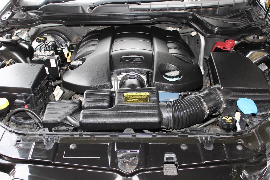 2010 HSV SSV SE G8 SEDAN