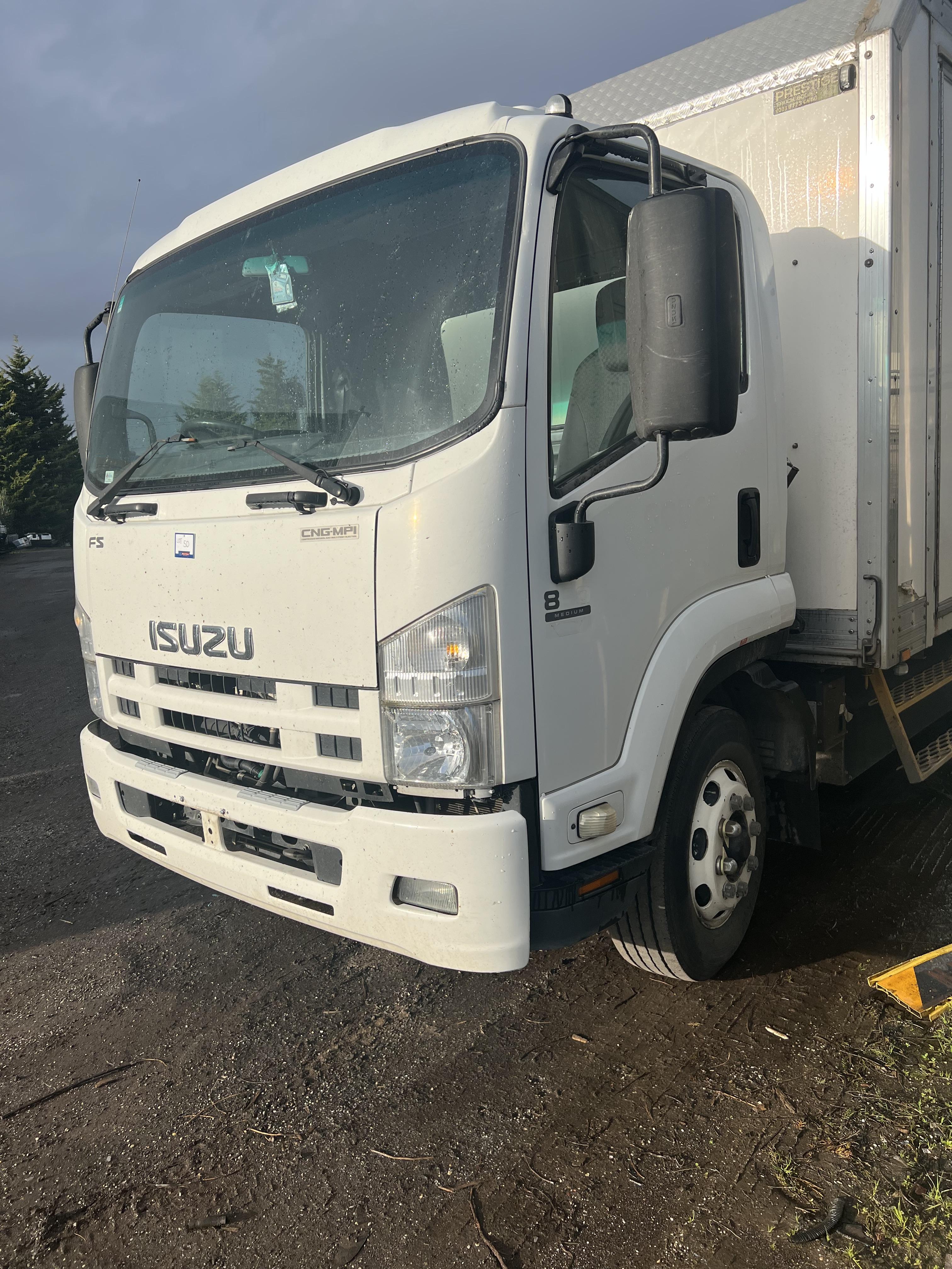 2011 ISUZU FSR 850 TRUCK