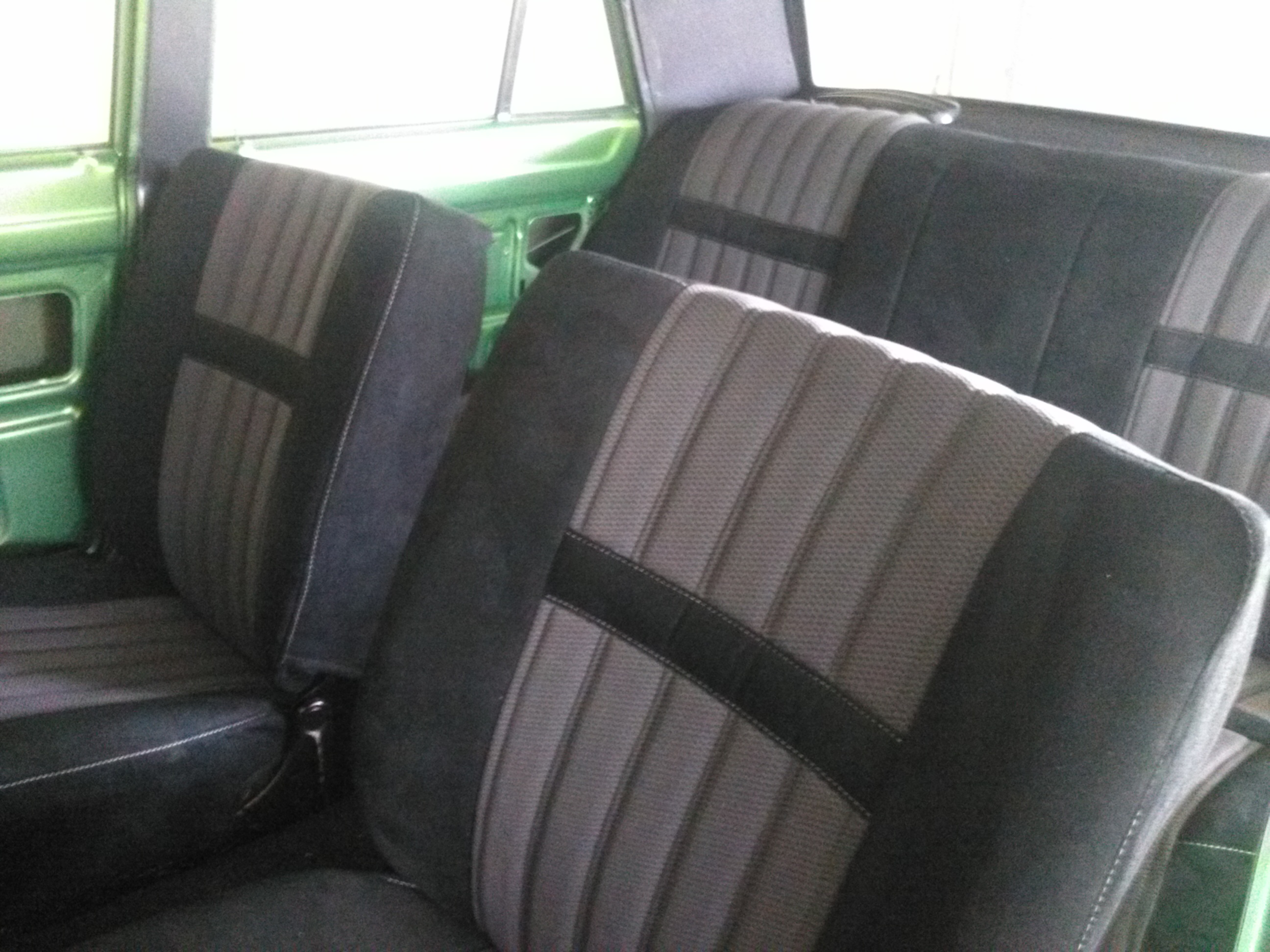 1966 CHRYSLER VALIANT VC SEDAN 
