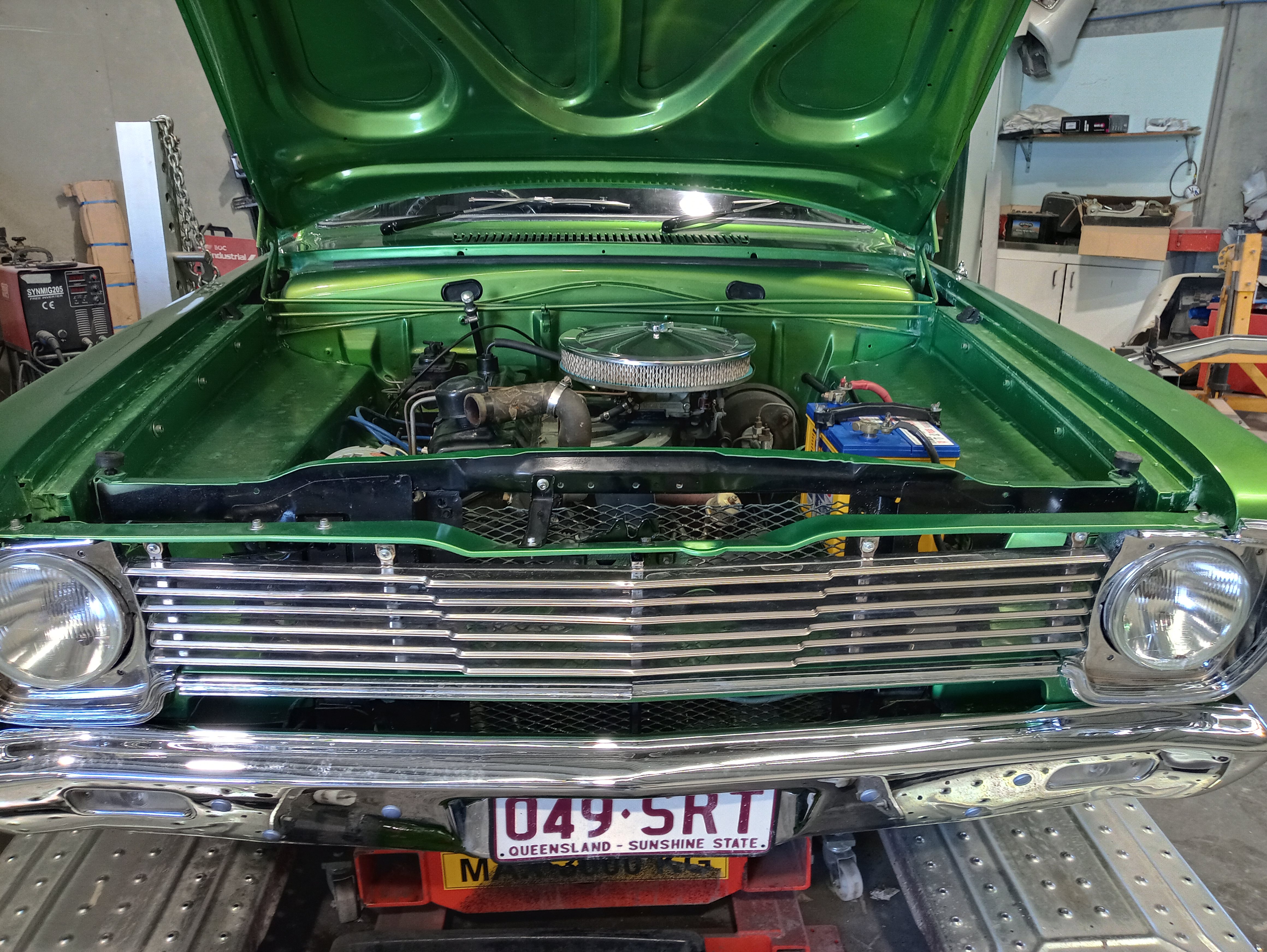 1966 CHRYSLER VALIANT VC SEDAN 