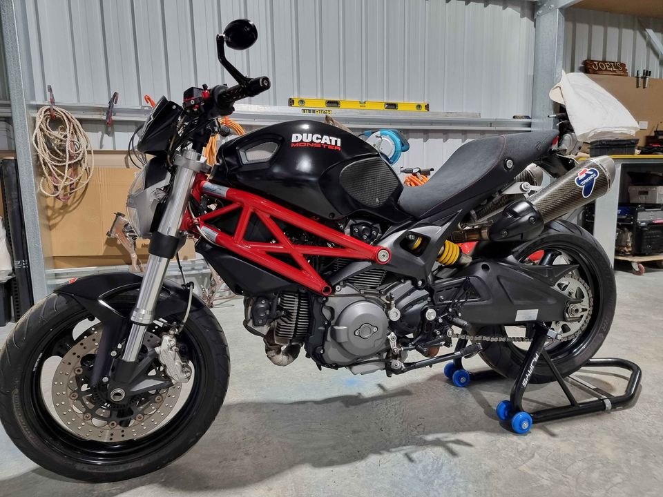 2011 DUCATI MONSTER 659 ROAD