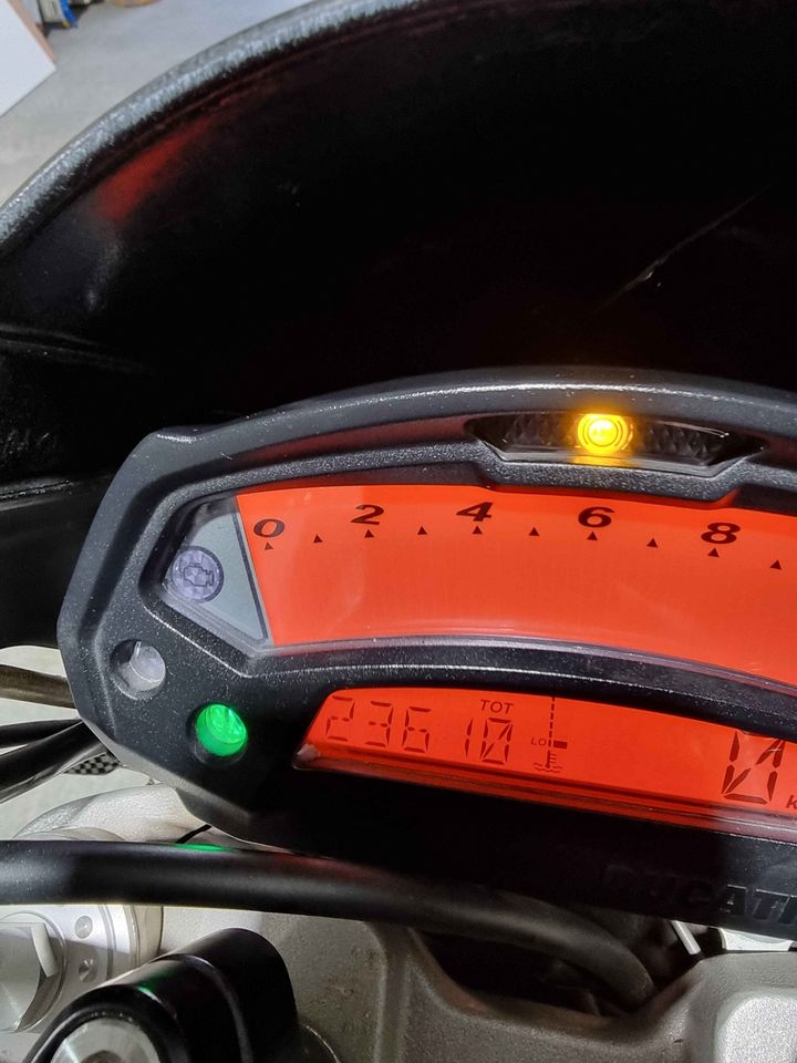 2011 DUCATI MONSTER 659 ROAD