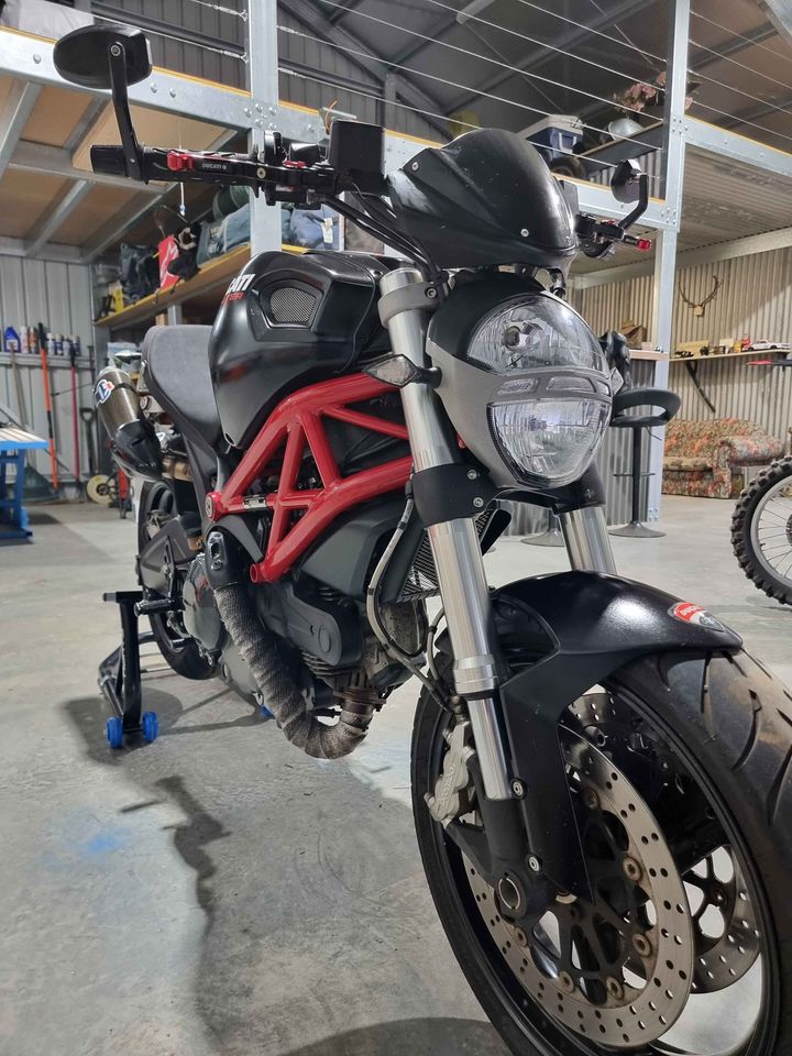 2011 DUCATI MONSTER 659 ROAD