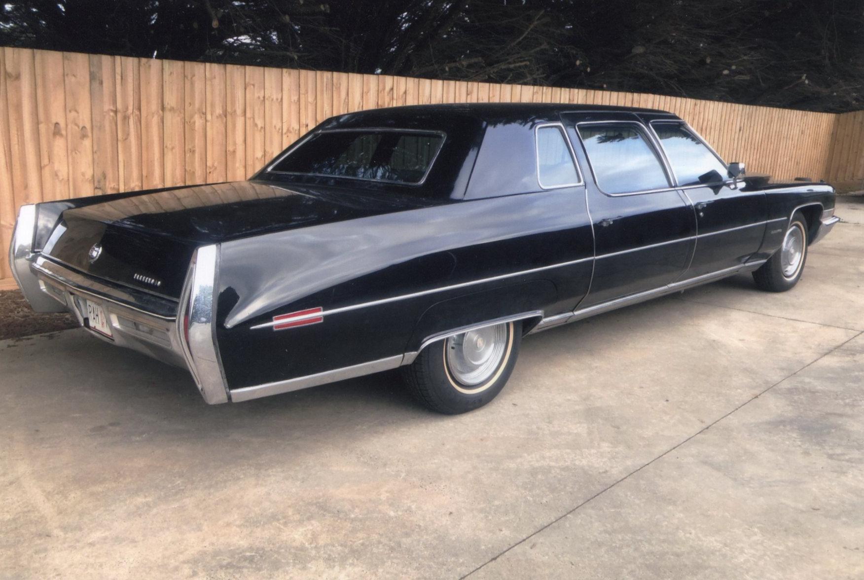 1972 CADDILLAC FLEETWOOD LIMOSINE