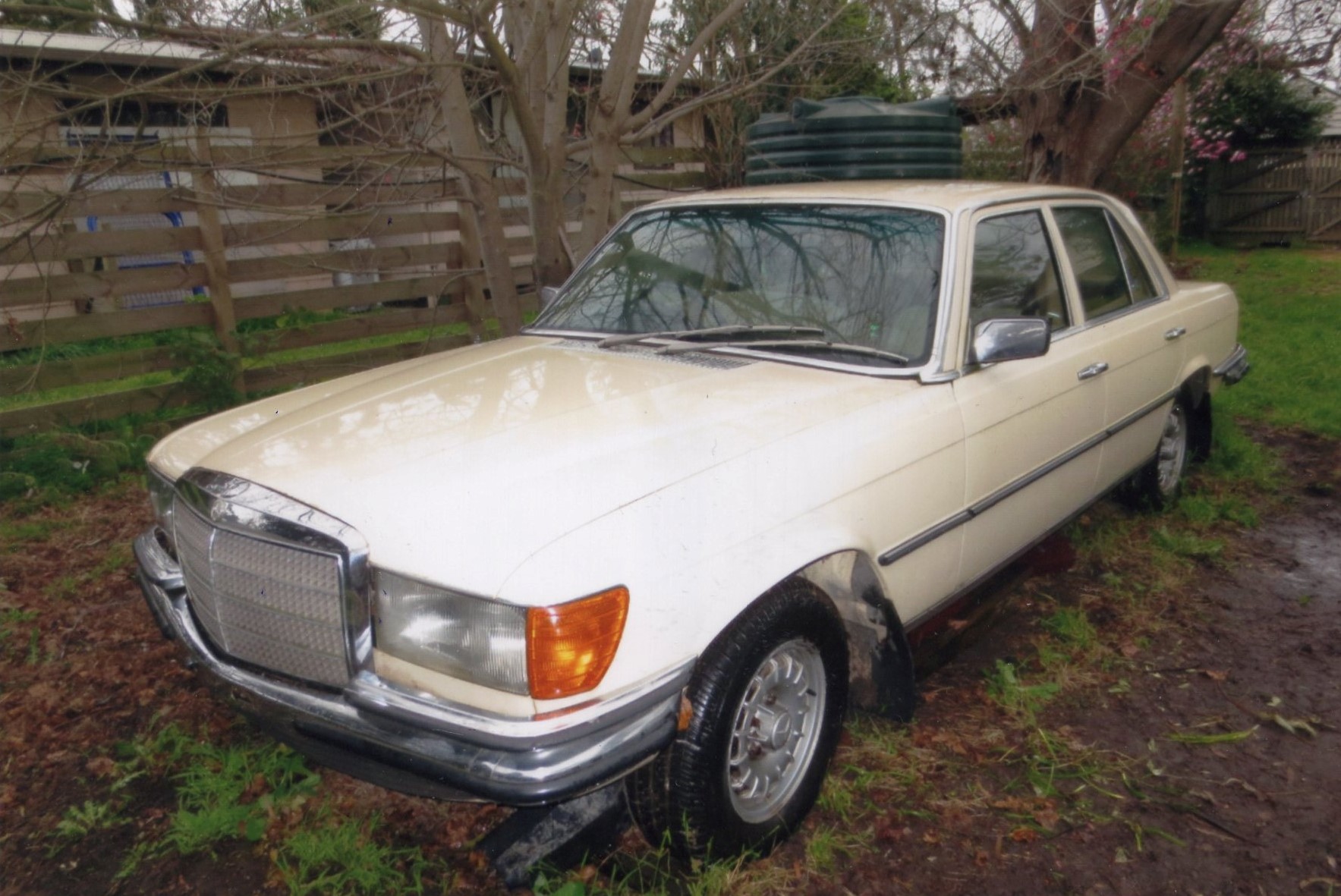 1974 MERCEDES BENZ 350 SE 116 SEDAN