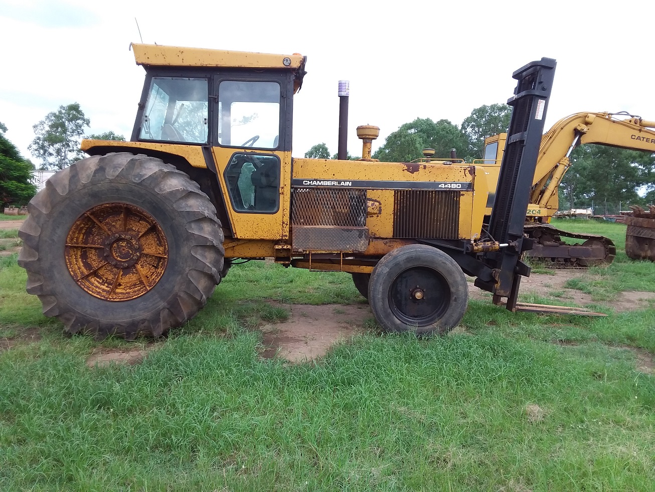 Chamberlain 4480 Tractor