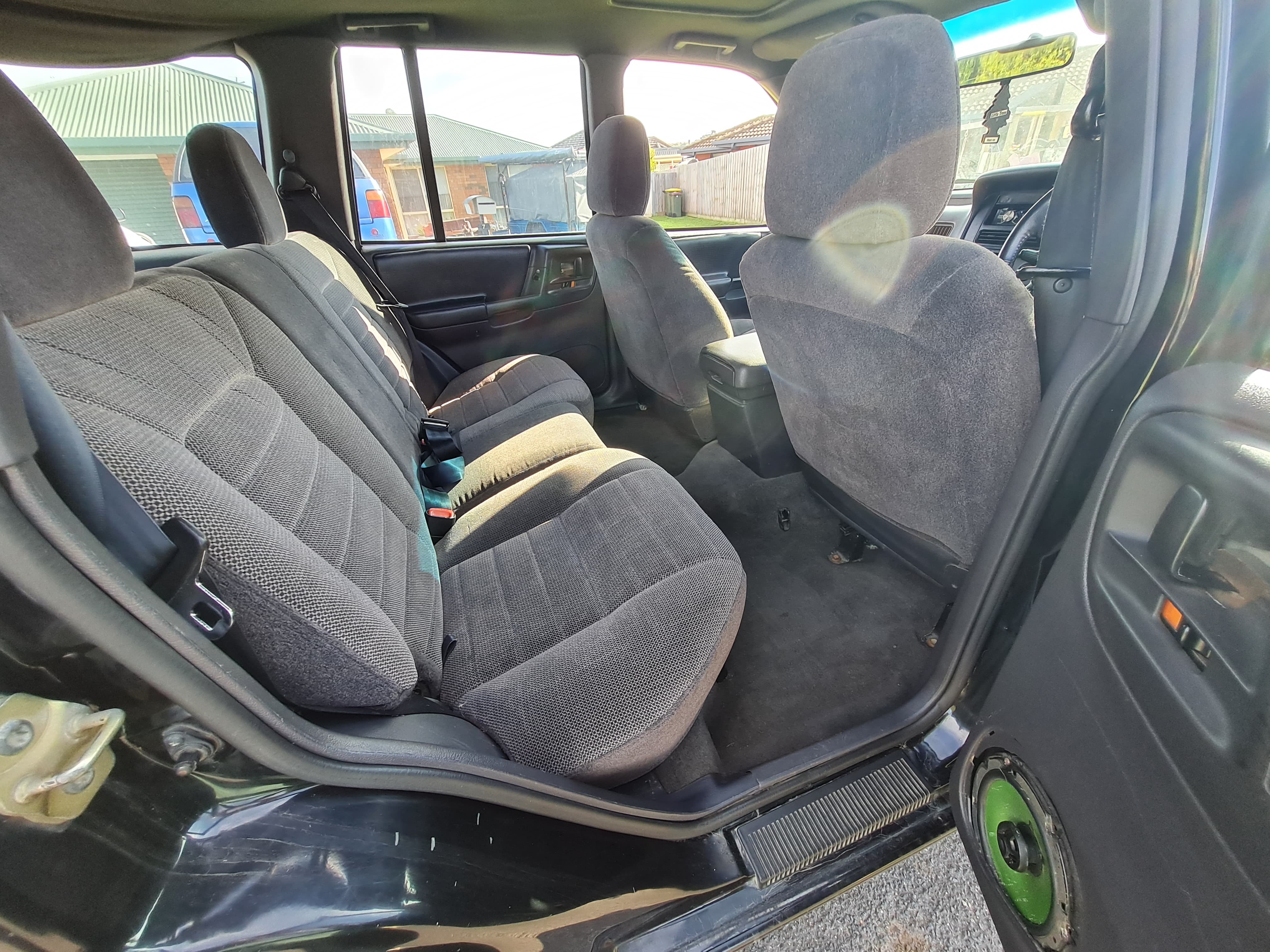 1998 JEEP GRAND CHEROKEE ZG LAREDO (4x4) 4 SP AUTOMATIC 4x4 4D WAGON