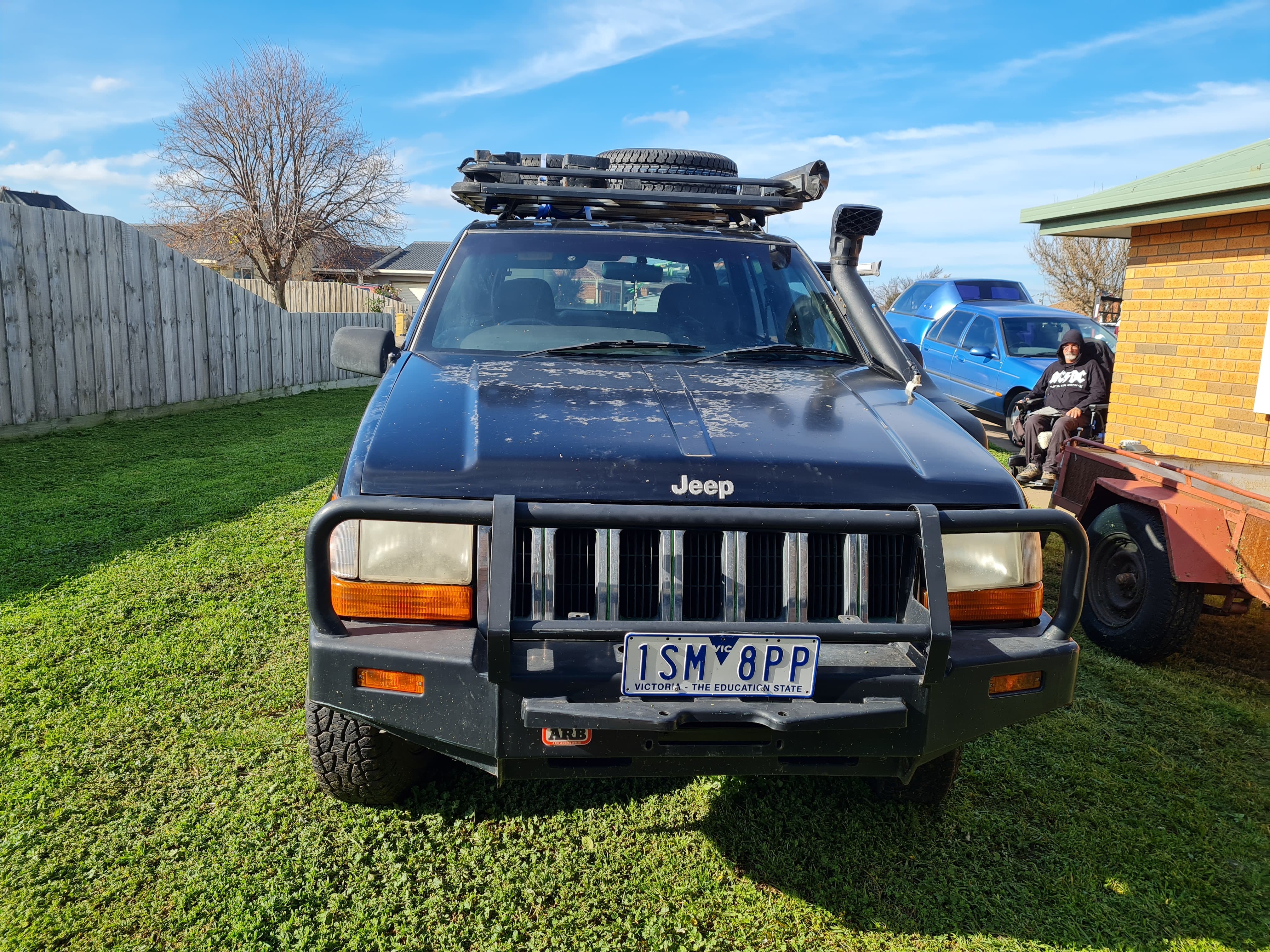 1998 JEEP GRAND CHEROKEE ZG LAREDO (4x4) 4 SP AUTOMATIC 4x4 4D WAGON