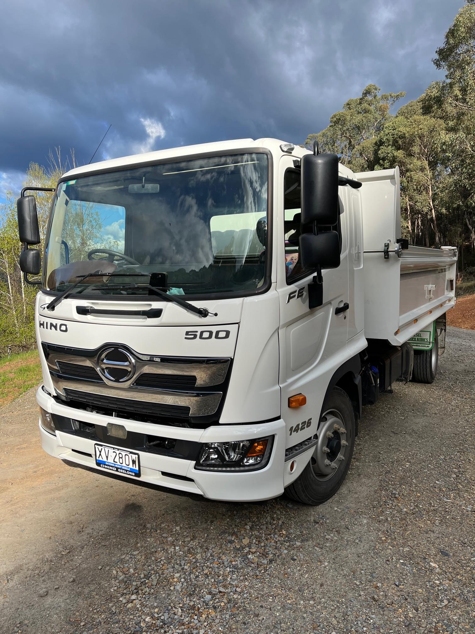2020 HINO 500 1426 TIPPER