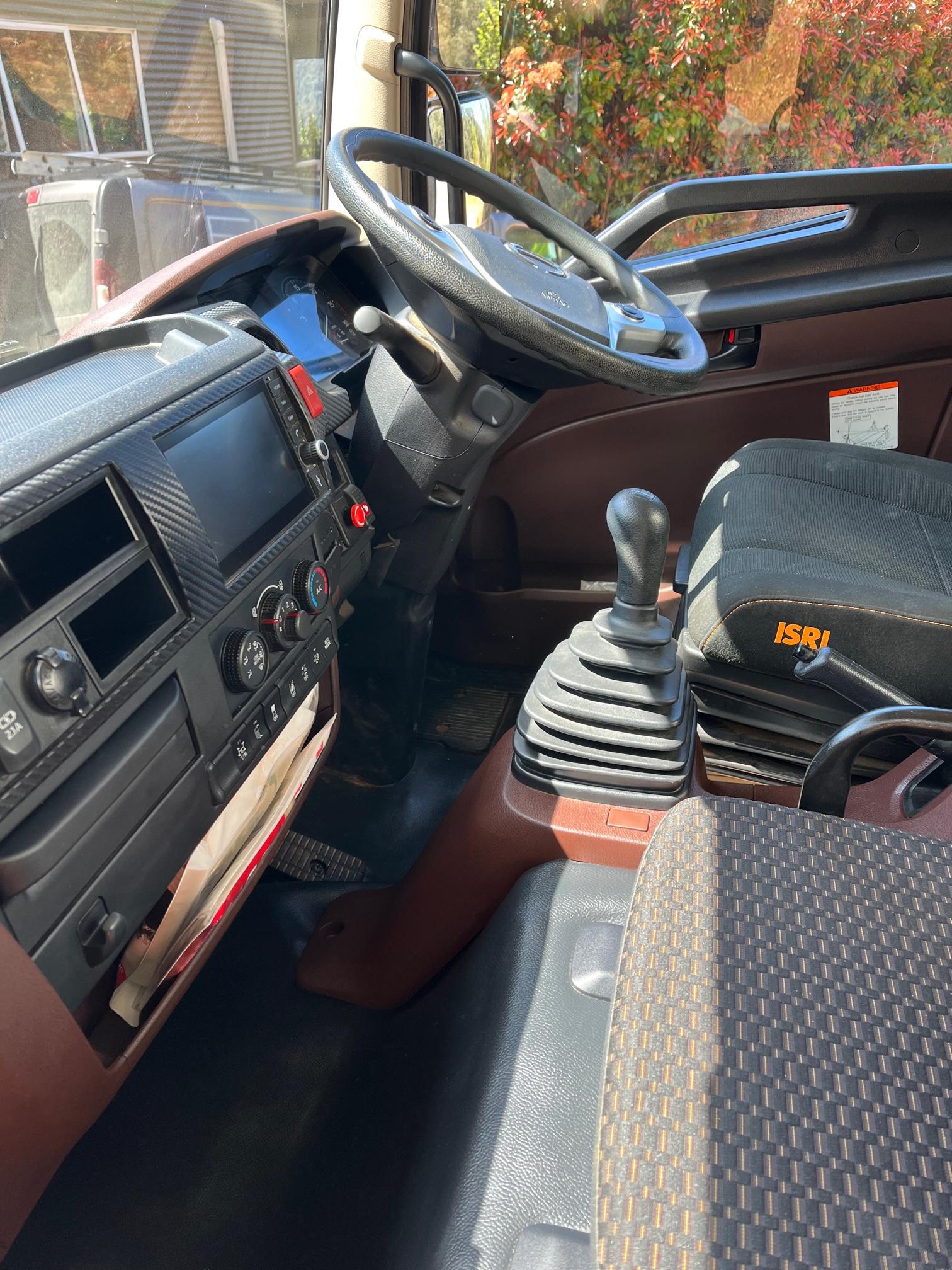 2020 HINO 500 1426 TIPPER