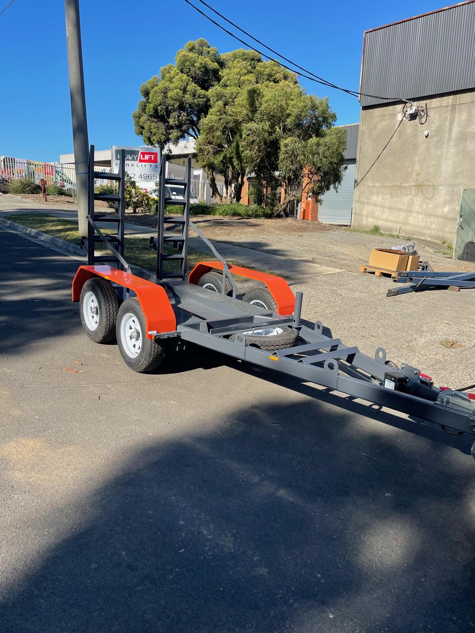 EXCAVATOR EM2.1 & TRAILER PACKAGE + FREE ATTACHMENTS