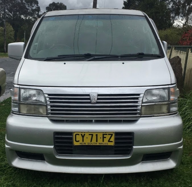 2001 NISSAN ELGRAND VAN