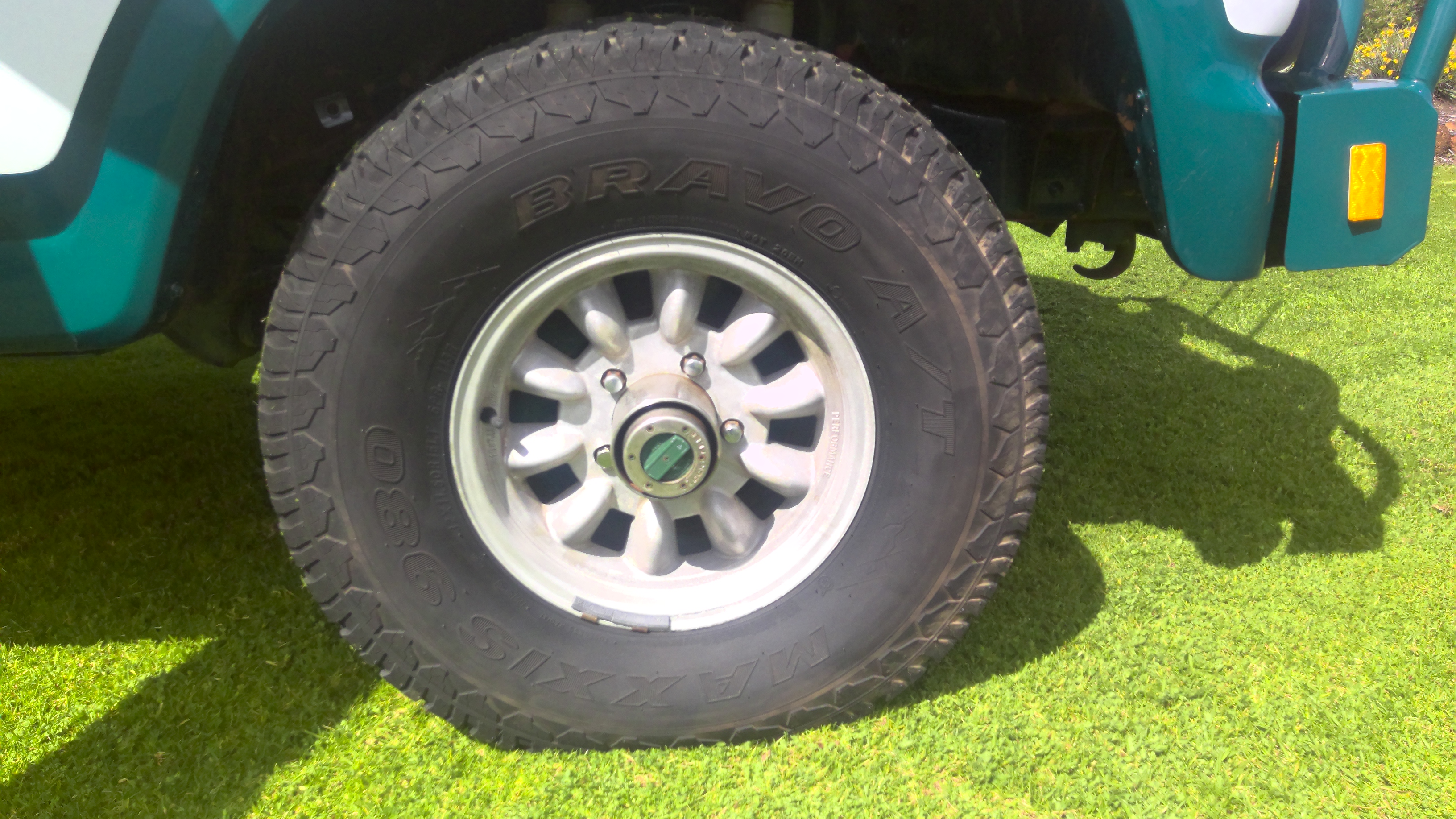 1986 FORD F100 4 SP MANUAL UTILITY