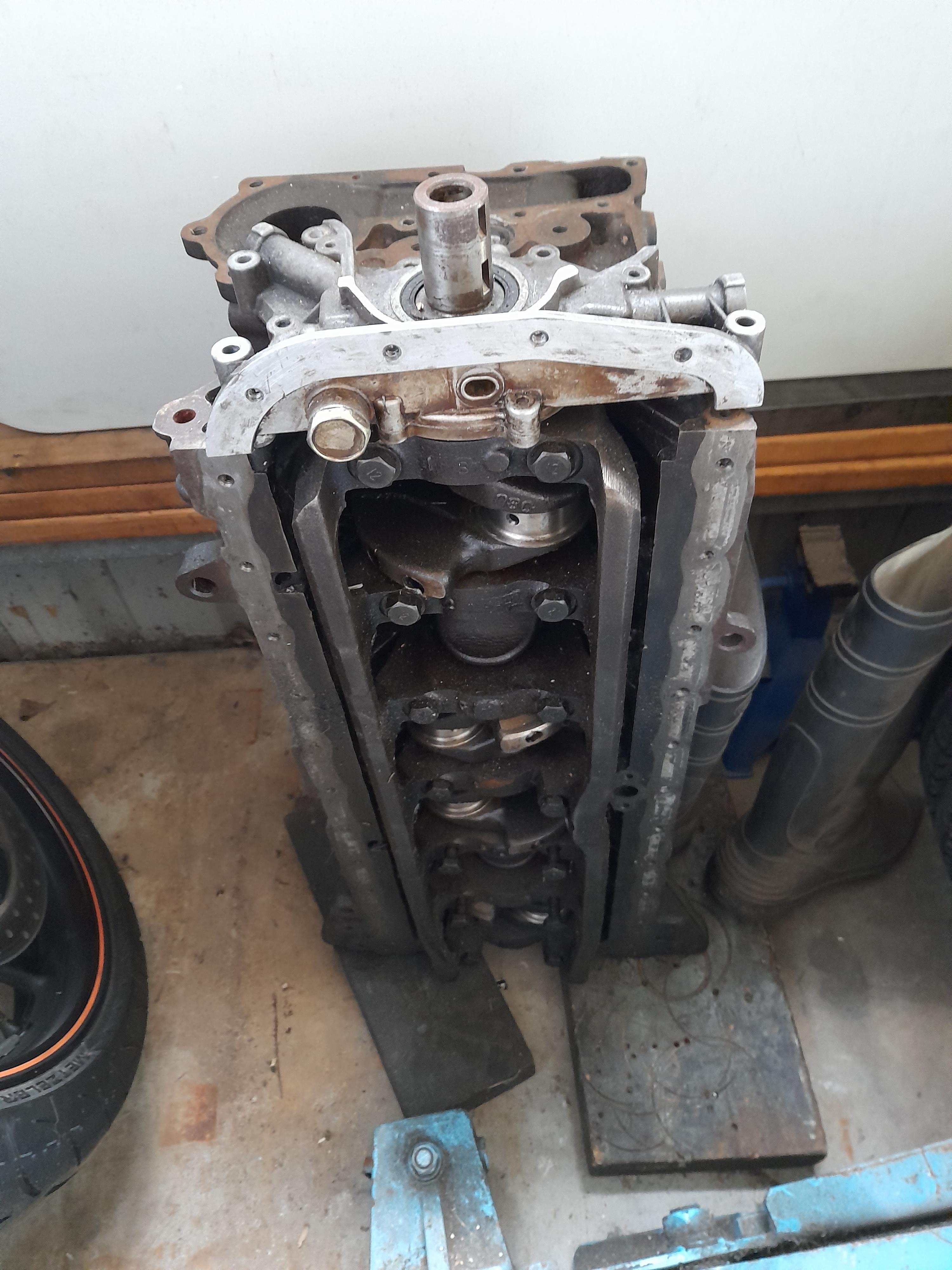 SKYLINE RB25DET BLOCK