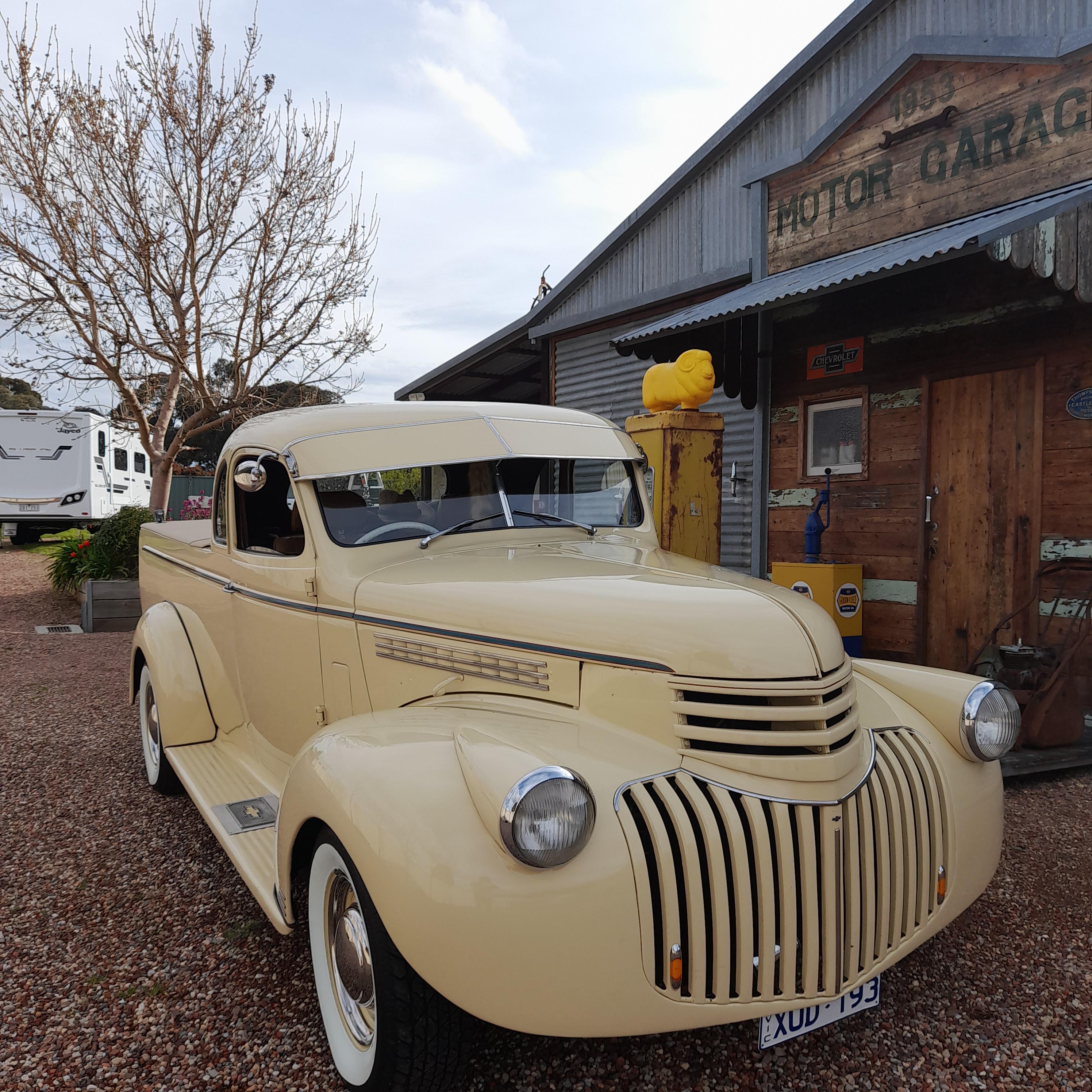 1946 CHEVROLET COUPE UTE 