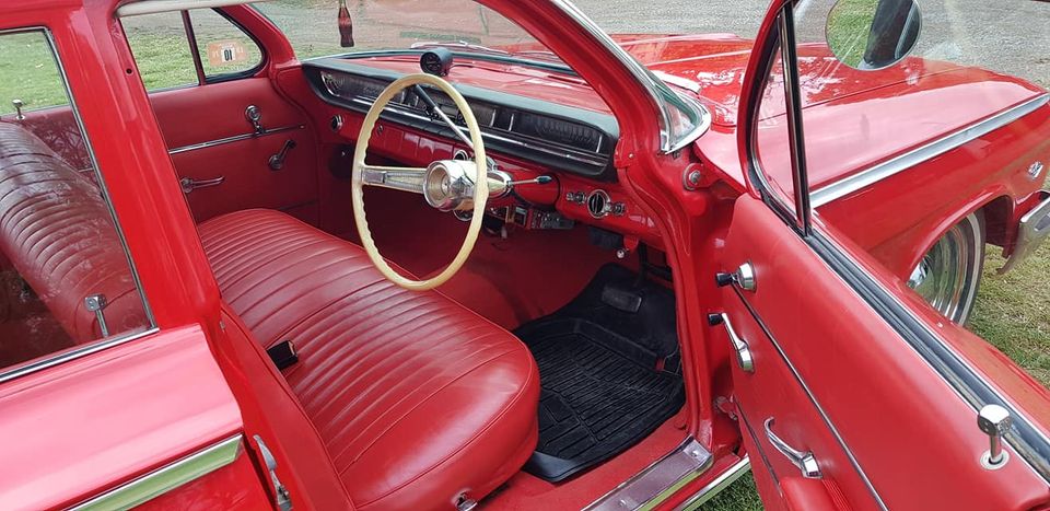 1962 CHEVROLET BEL AIR 2 SP AUTOMATIC 4D SEDAN