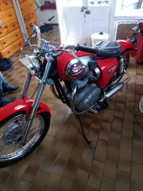 1967 BSA LIGHTNING 650CC ROAD