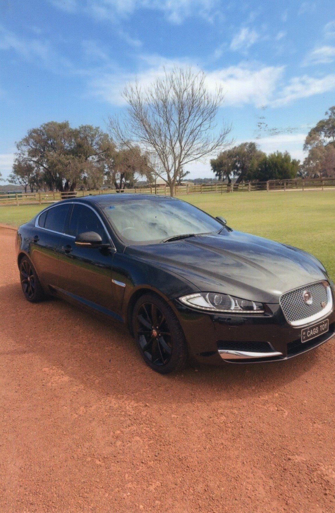 2015 JAGUAR XF SERIES V SEDAN