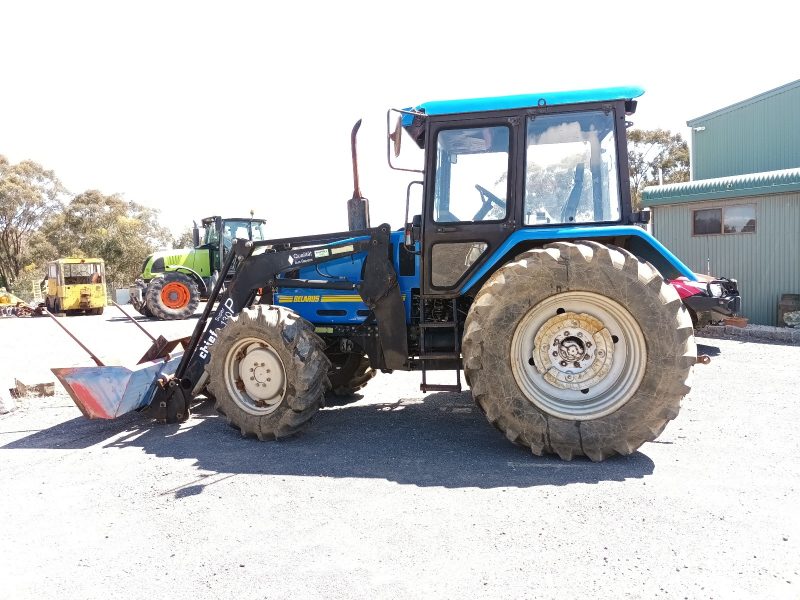 Belarus 952 XL FEL Tractor