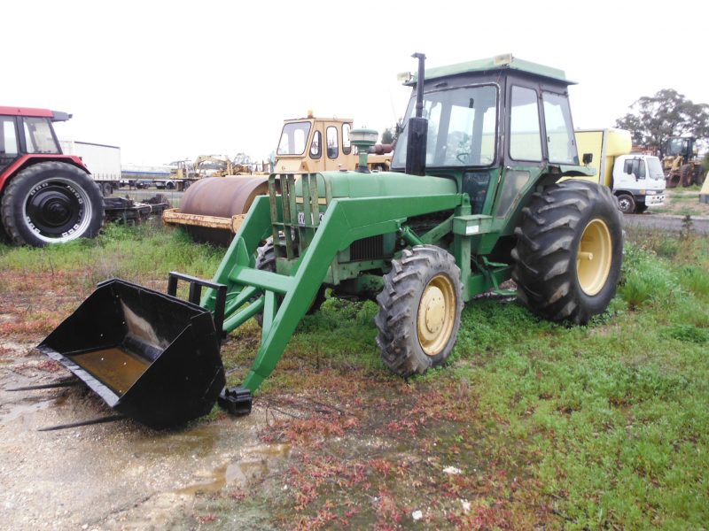 John Deere 3130 FEL Tractor