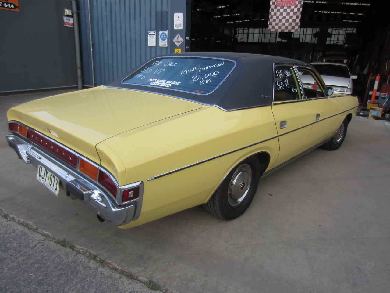 1975 CHRYSLER BY CHRYSLER CJ AUTOMATIC SEDAN