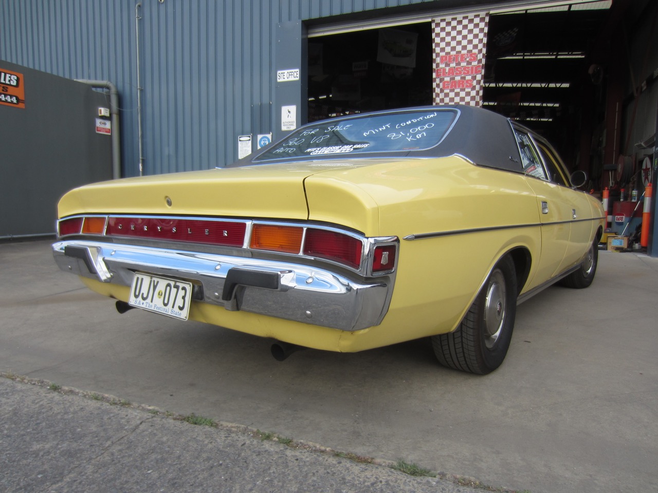 1975 CHRYSLER BY CHRYSLER CJ AUTOMATIC SEDAN