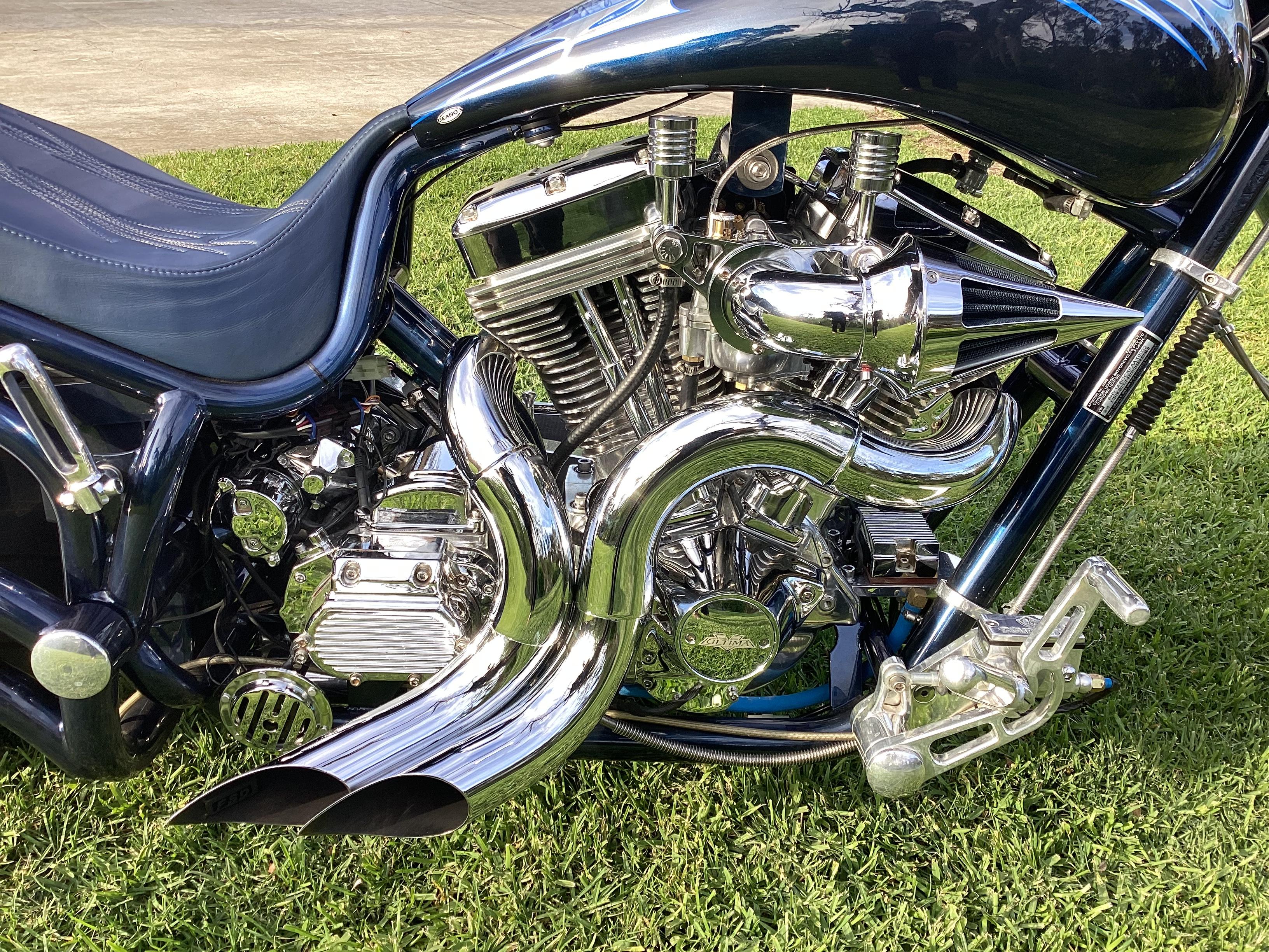 2015 CHROME HORSE FLASH CUSTOM CHOPPER