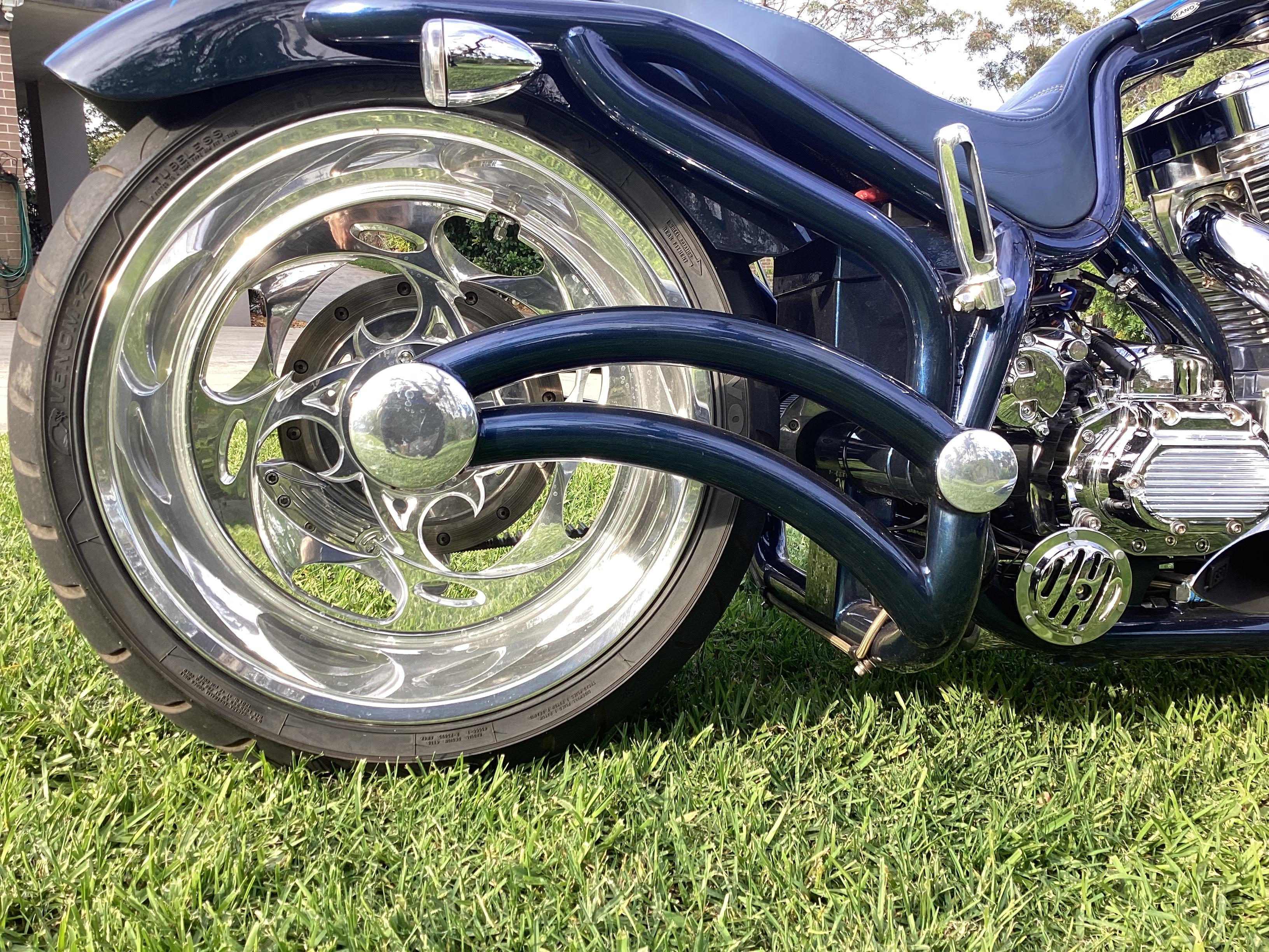 2015 CHROME HORSE FLASH CUSTOM CHOPPER
