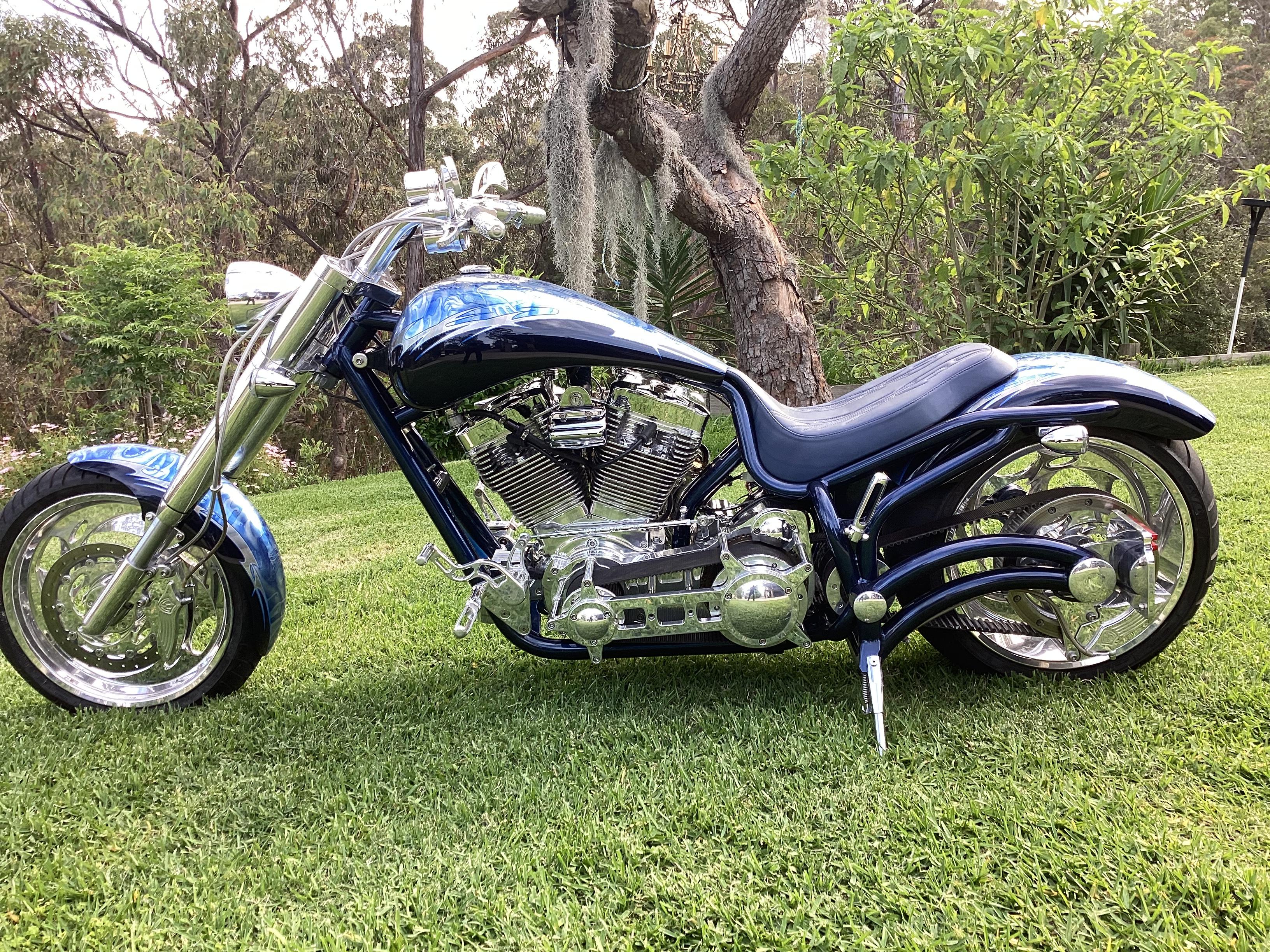2015 CHROME HORSE FLASH CUSTOM CHOPPER
