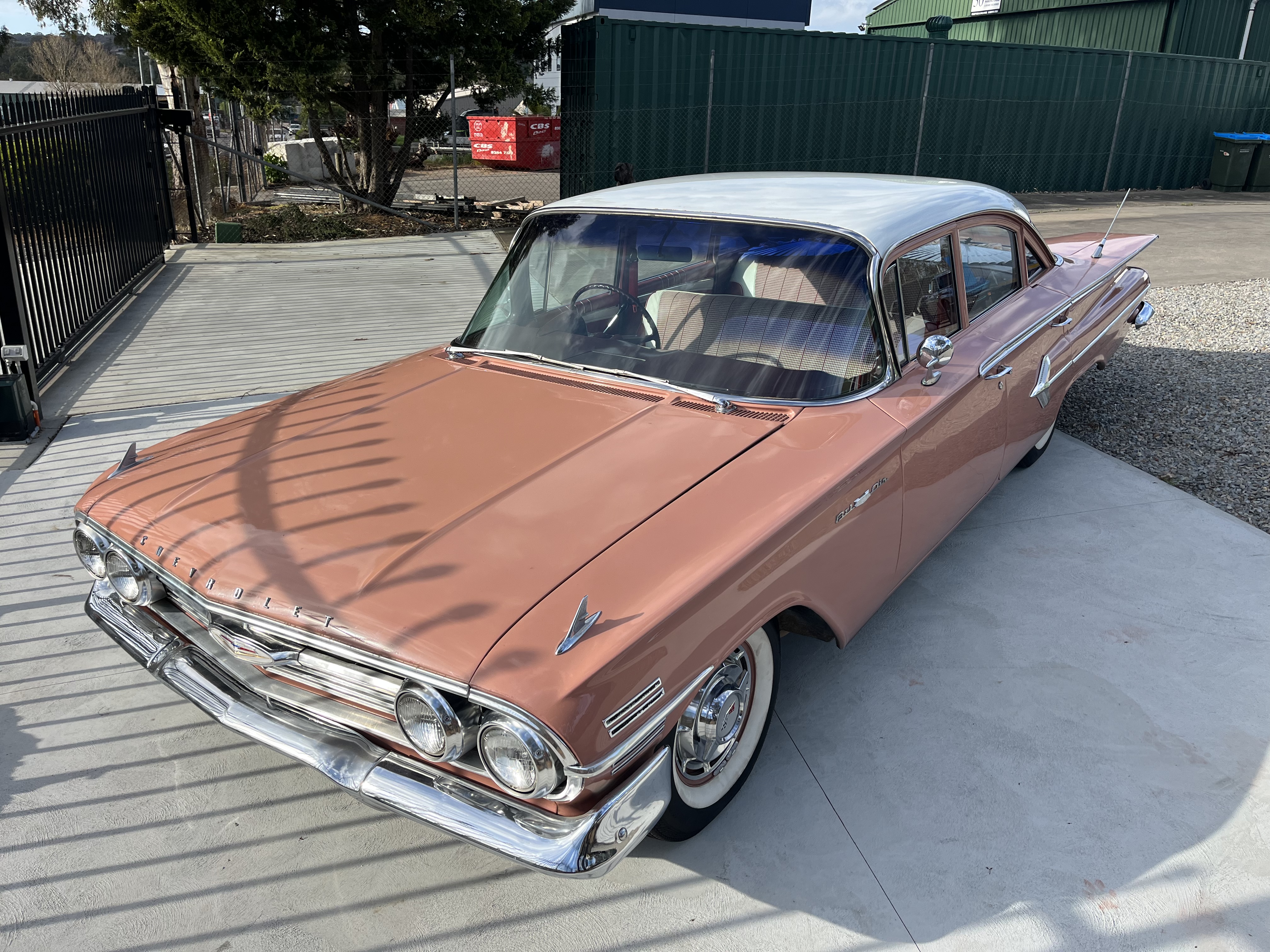1960 CHEVROLET IMPALA SEDAN 