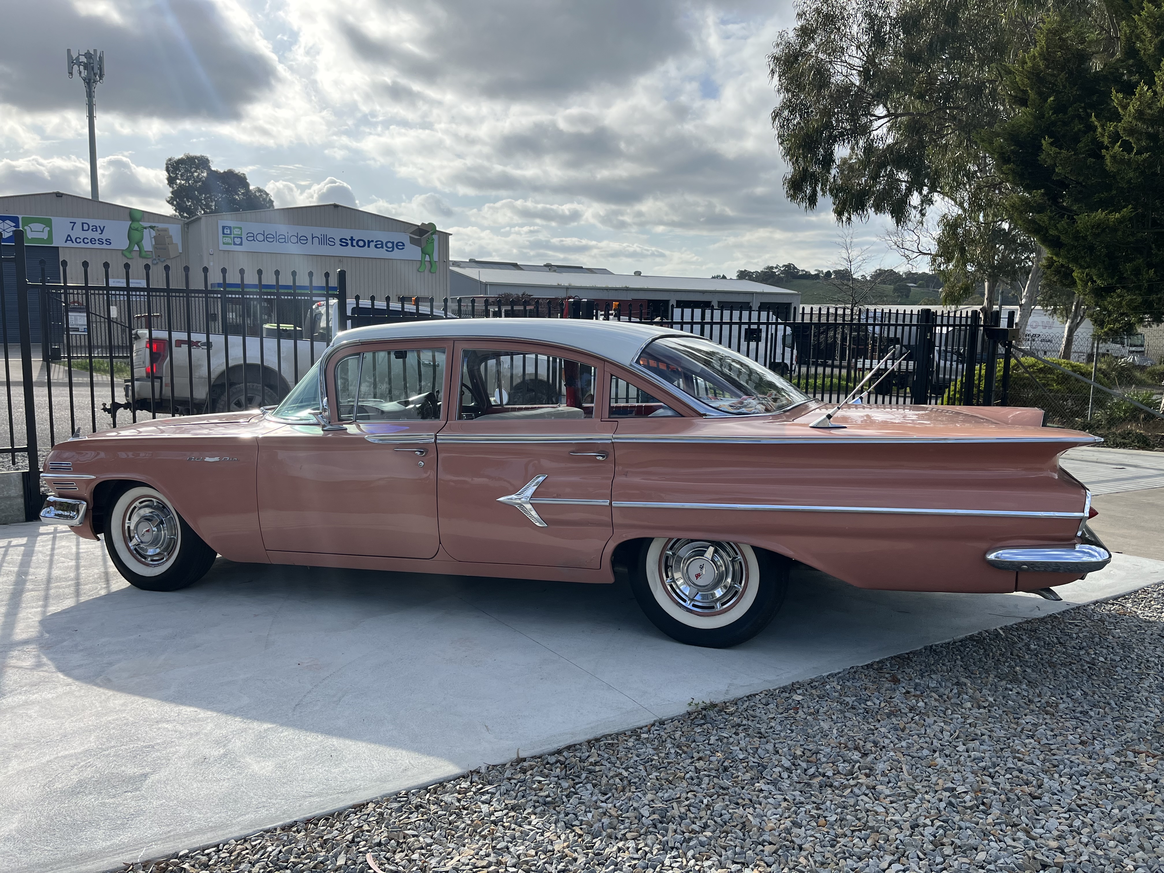 1960 CHEVROLET IMPALA SEDAN 