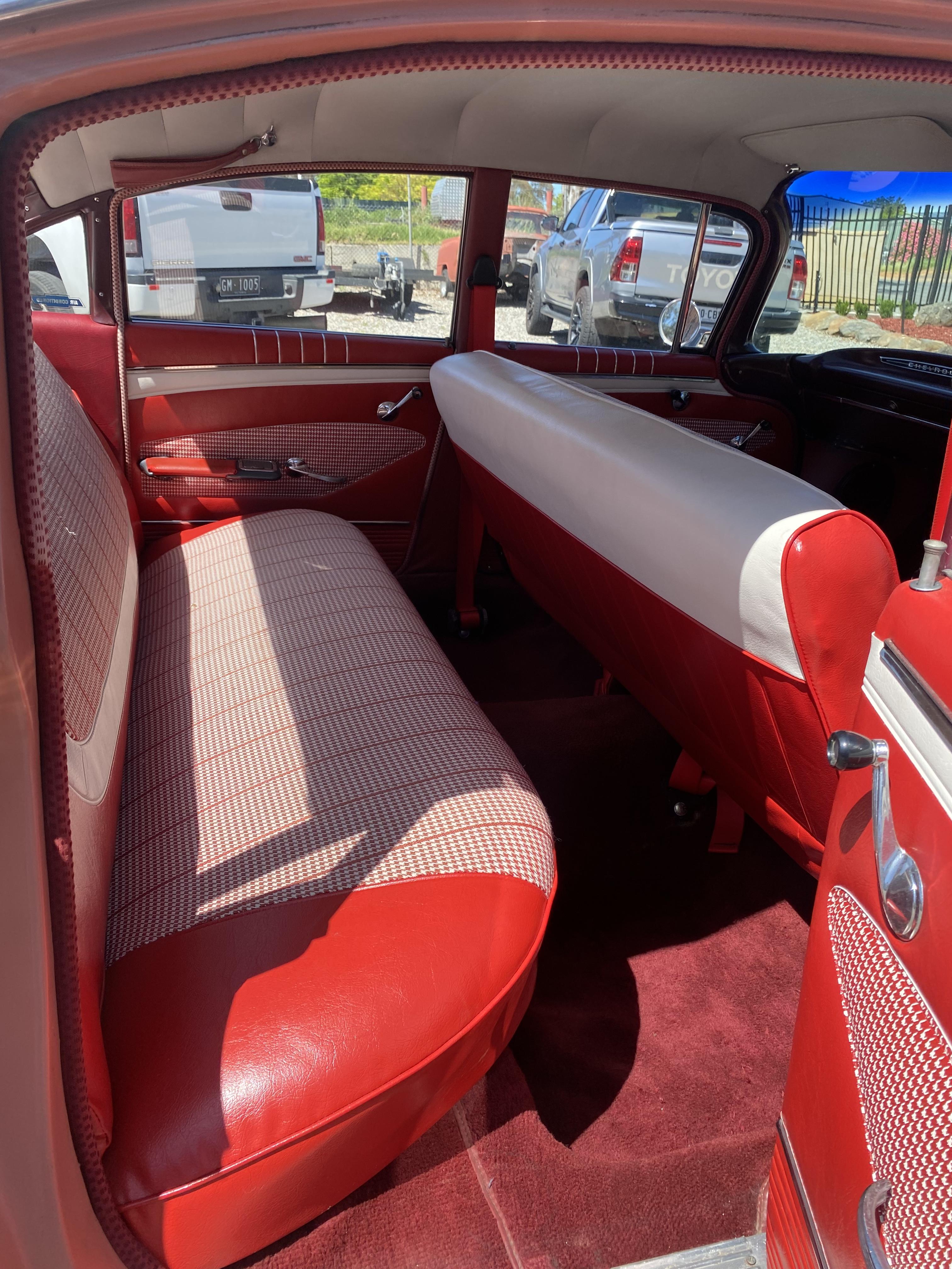 1960 CHEVROLET IMPALA SEDAN 
