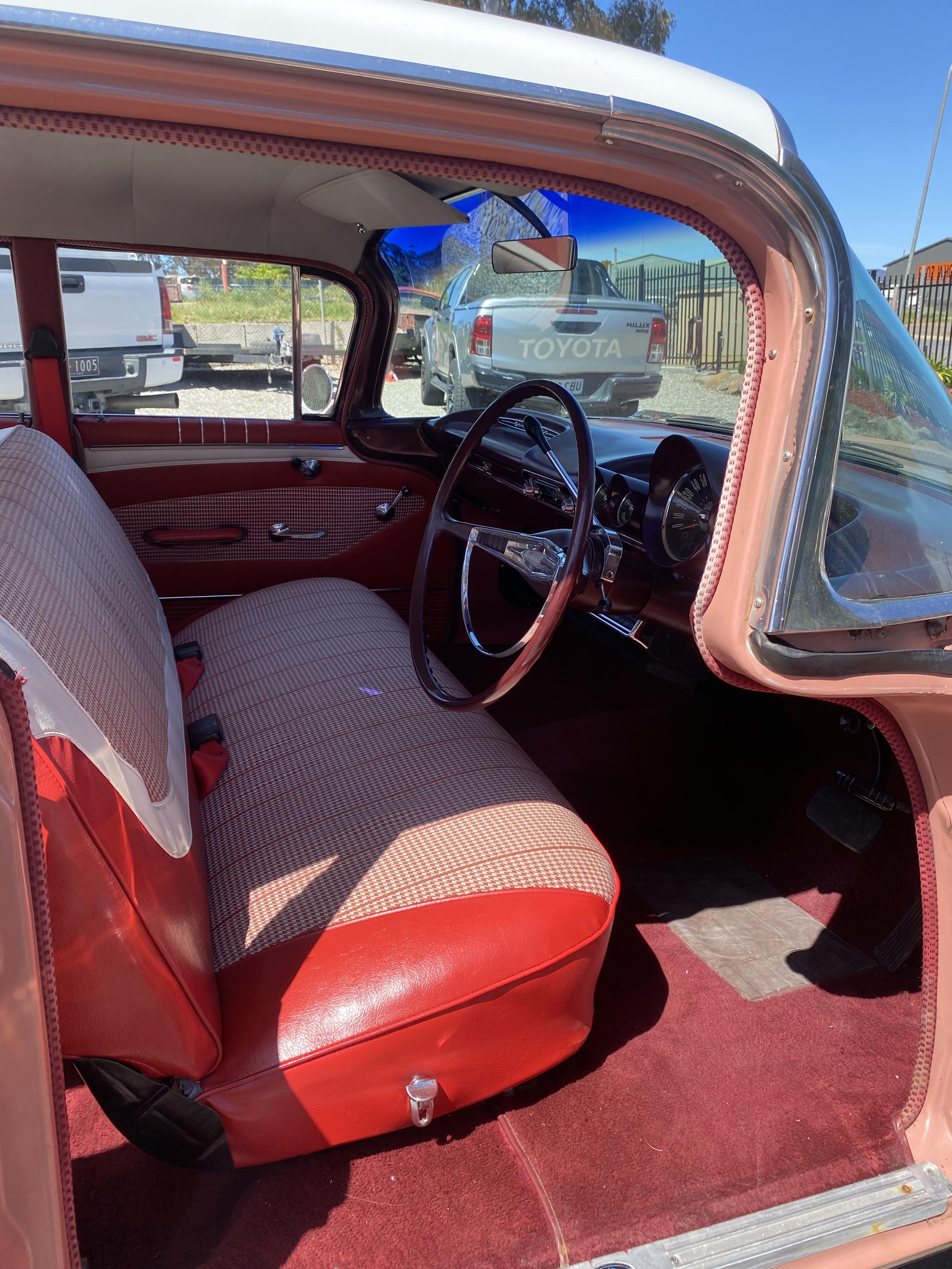 1960 CHEVROLET IMPALA SEDAN 