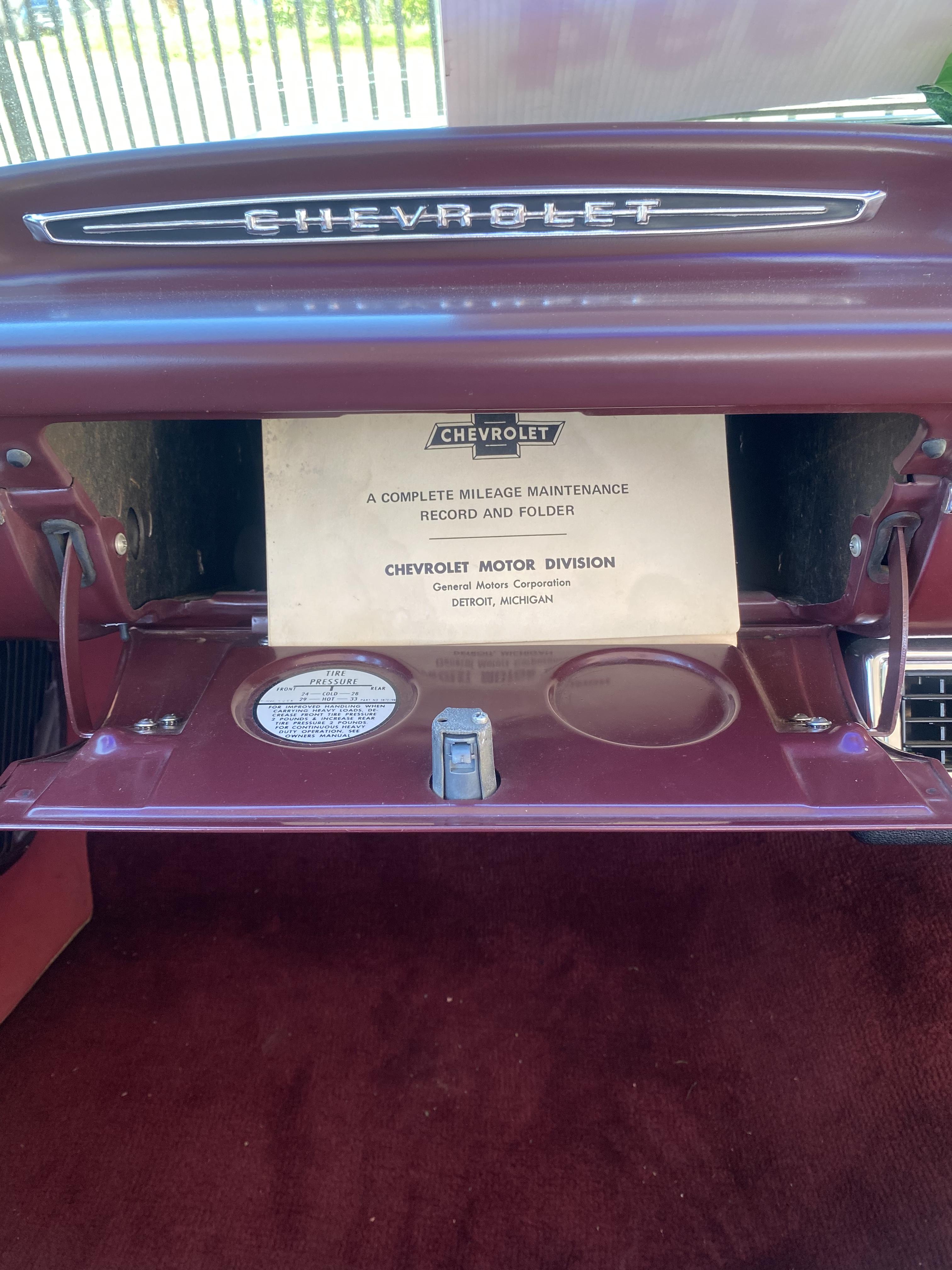 1960 CHEVROLET IMPALA SEDAN 