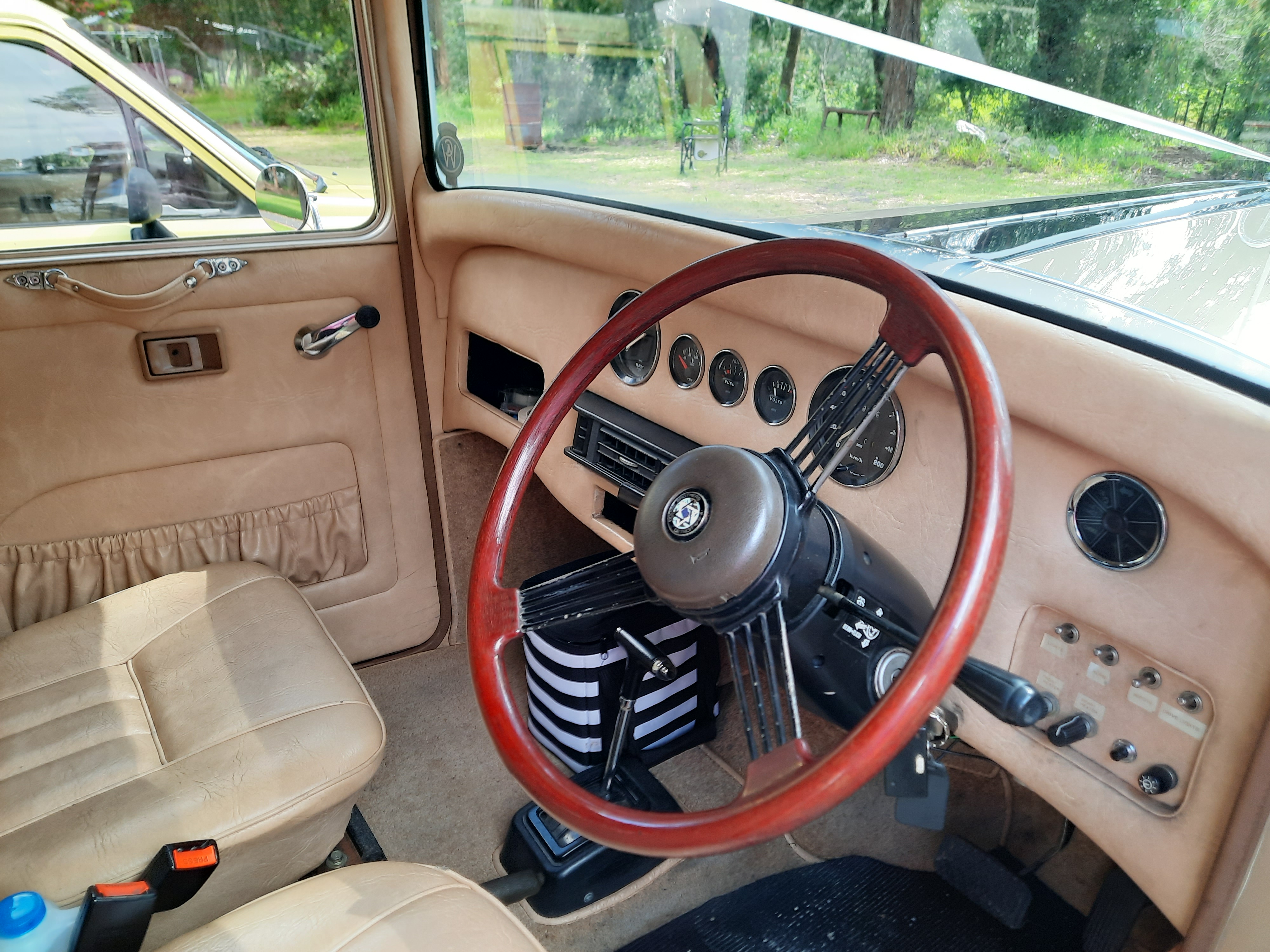 1929 DODGE LIMOUSINE 