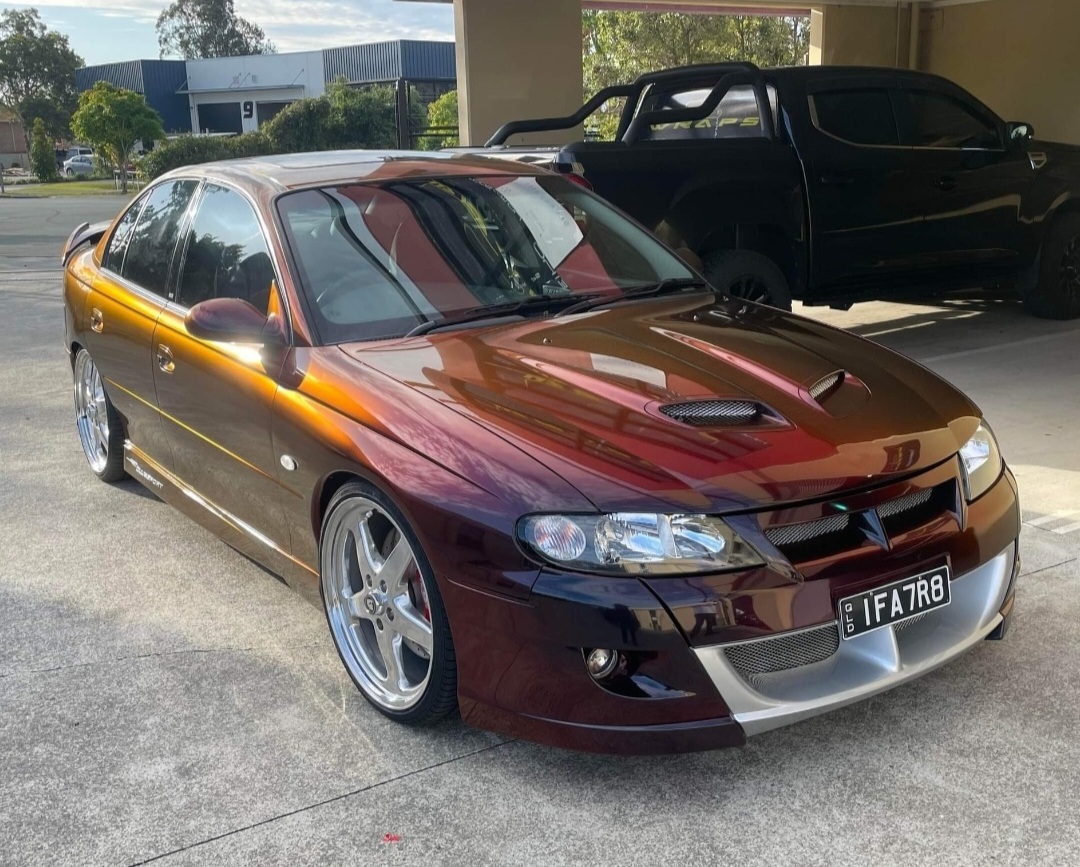 2000 HSV CLUBSPORT VX R8 SEDAN